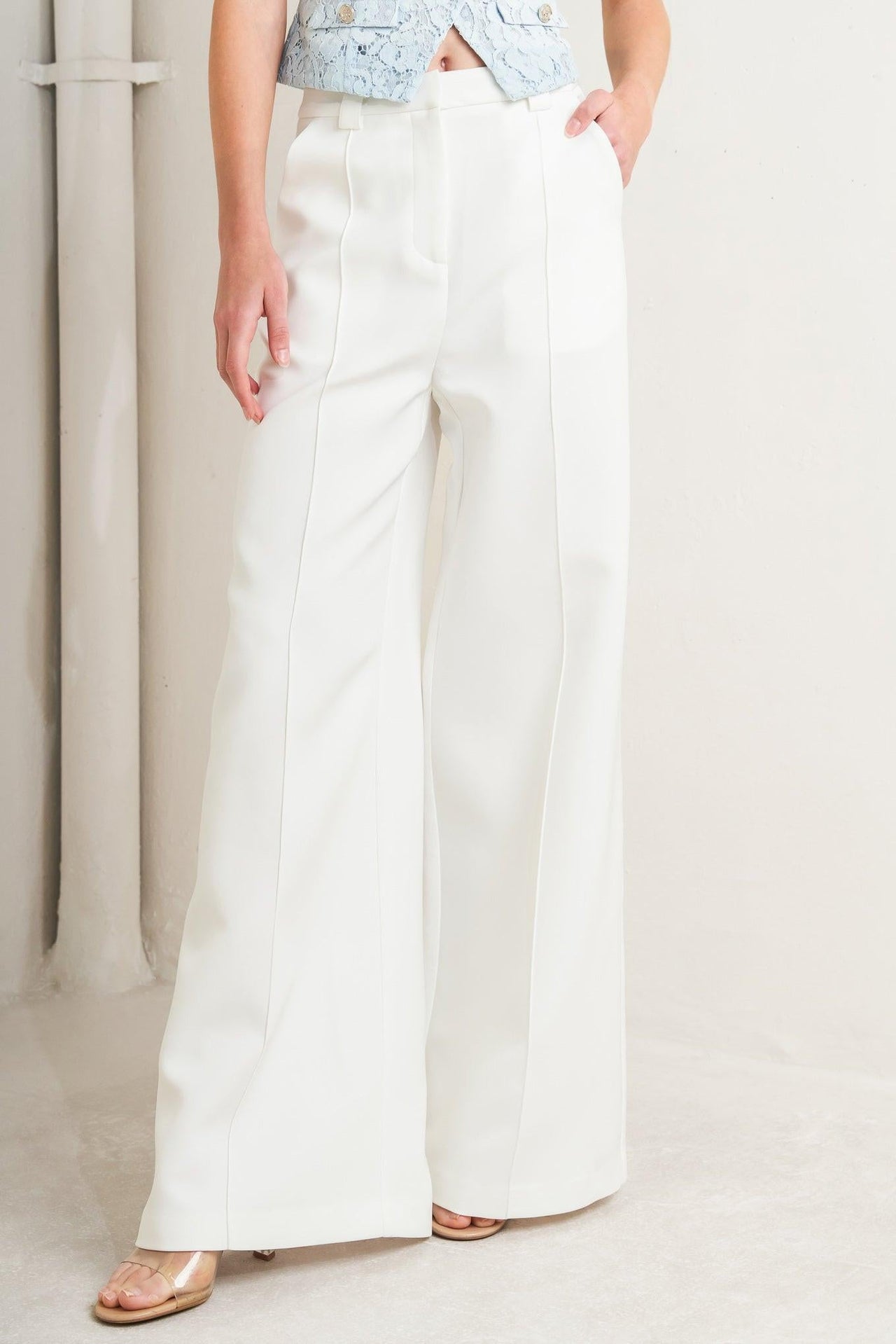BRIGHT MOMENTS WOVEN PANTS