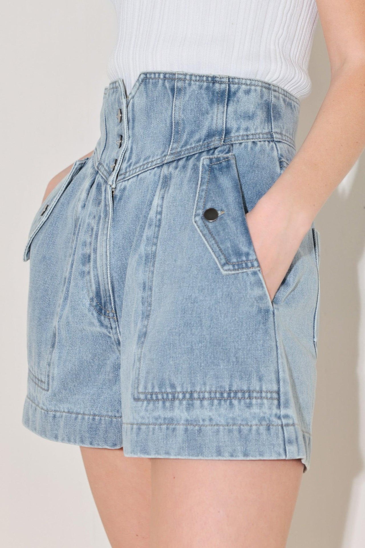 SUNLIT DENIM MOMENT SHORTS