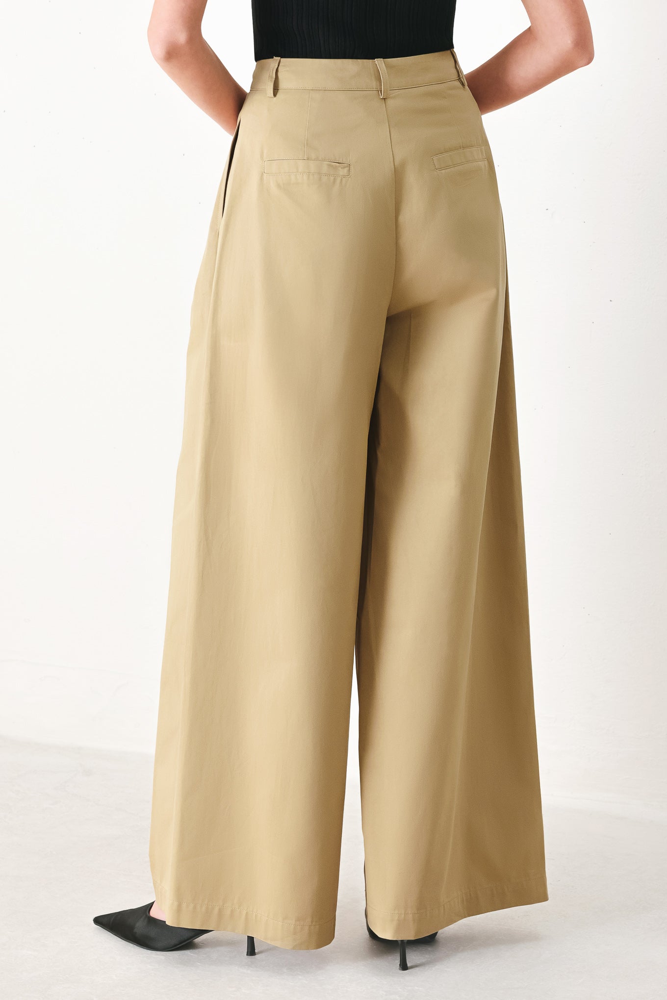 WORKDAY FLOW WOVEN PANTS