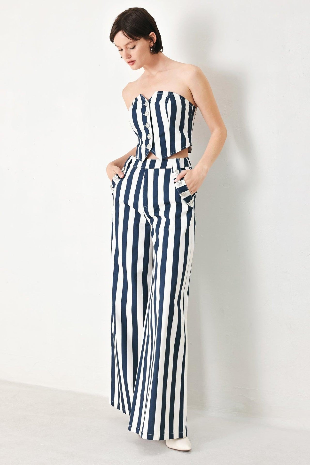 NAVY BLOSSOM WOVEN PANTS