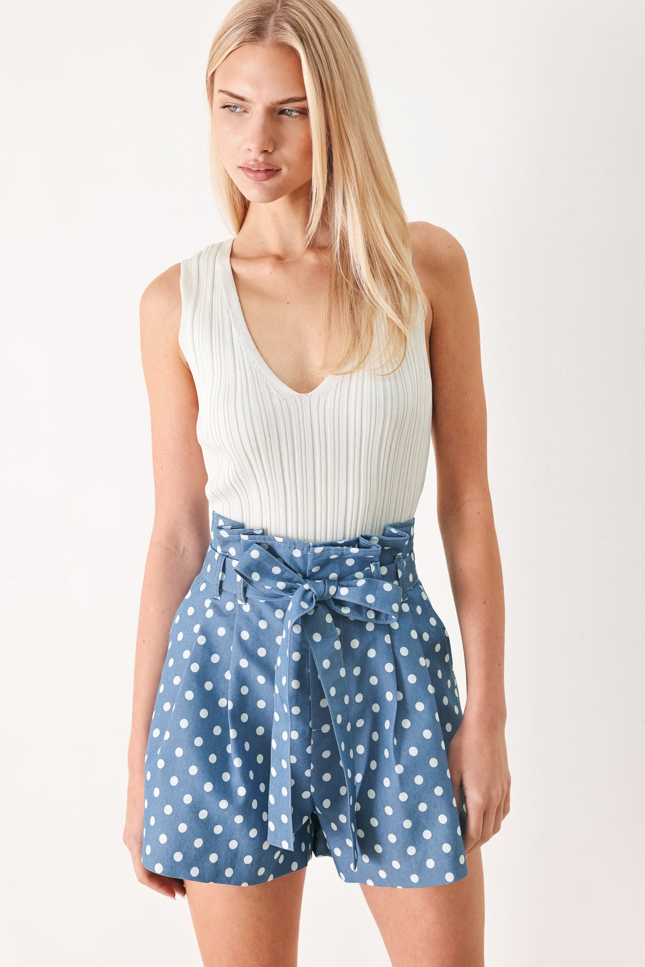 FLIRTY DOTS TIE WOVEN SHORTS