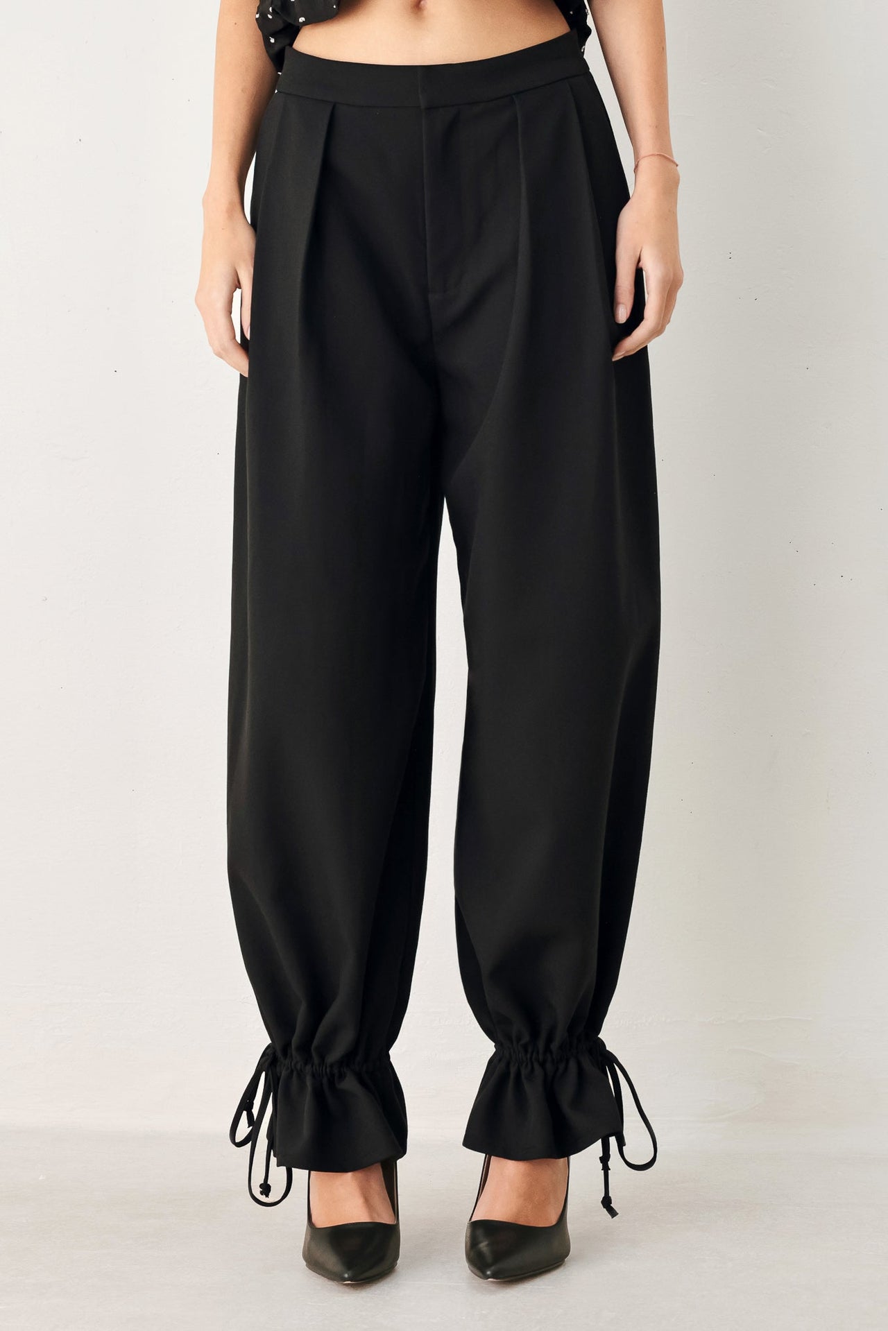 NOIR DRAWSTRING WOVEN PANTS