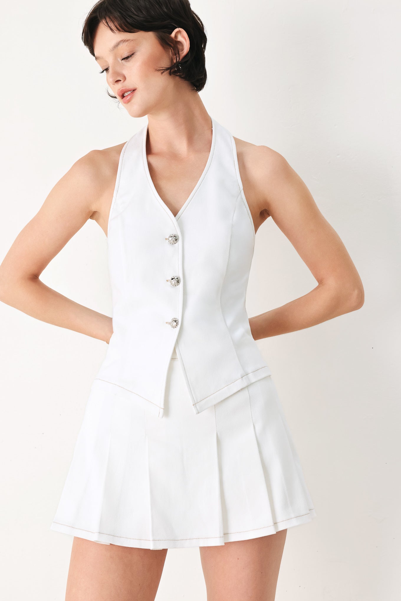 CHAMPAGNE CLUB WOVEN SKORT