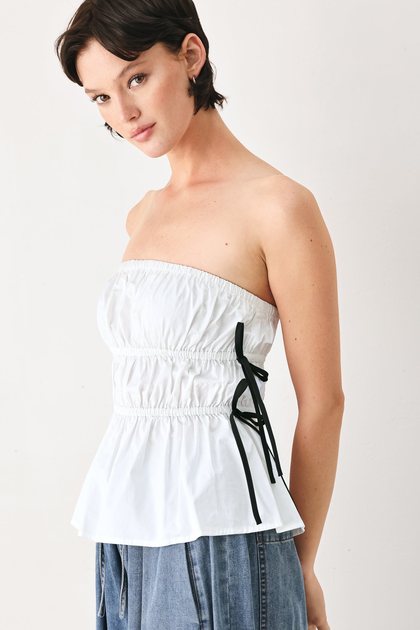 BEACH CLUB WOVEN STRAPLESS TOP