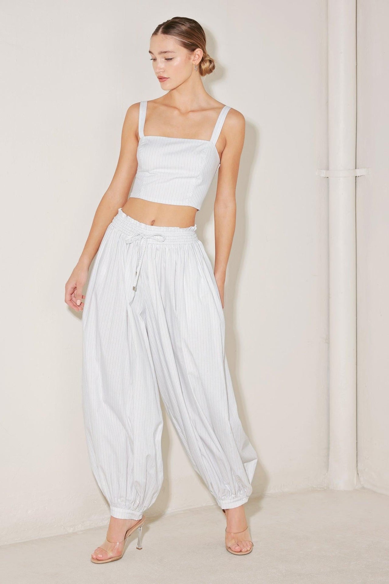 OCEAN BREEZE WOVEN CROP TOP