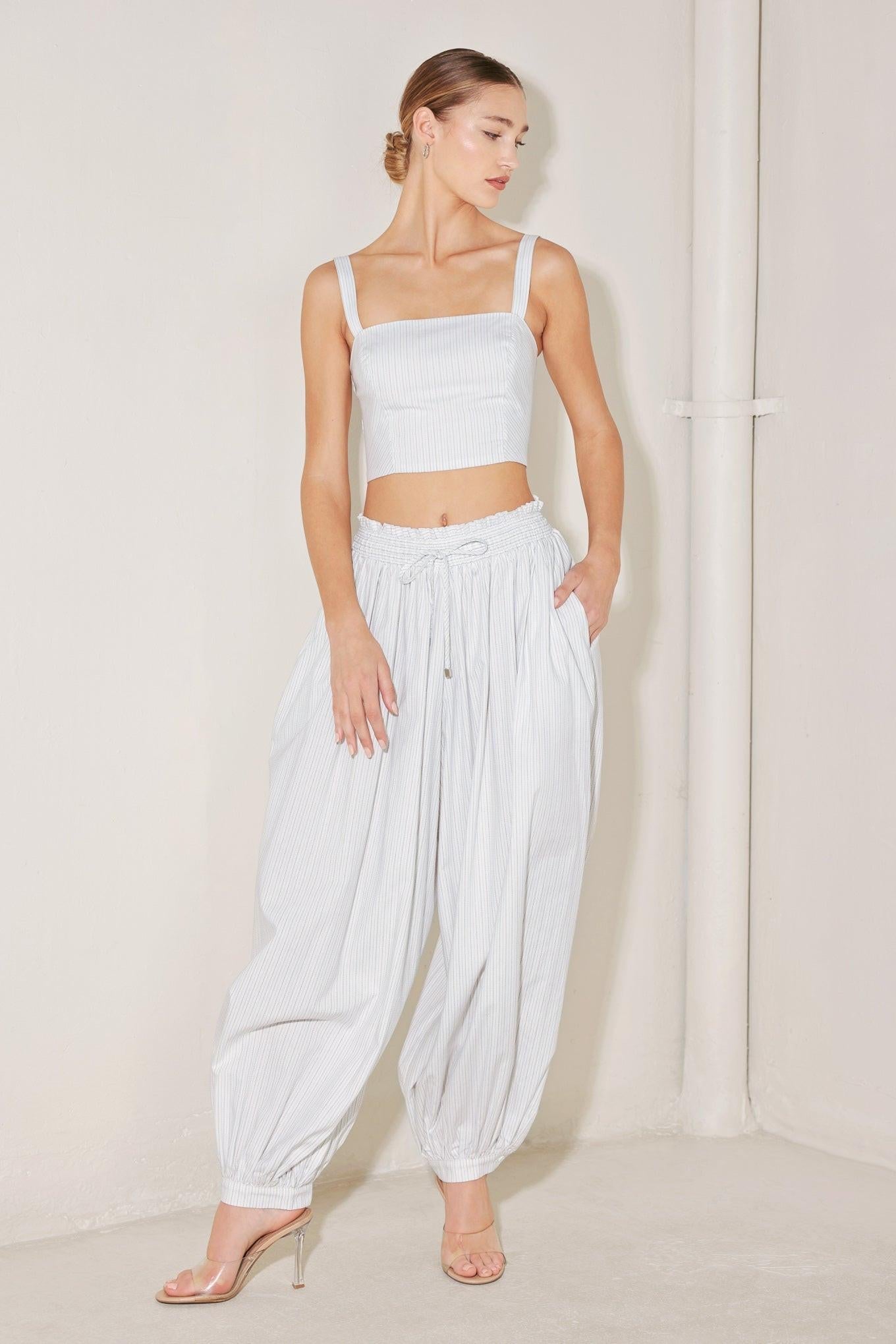 OCEAN BREEZE WOVEN CROP TOP