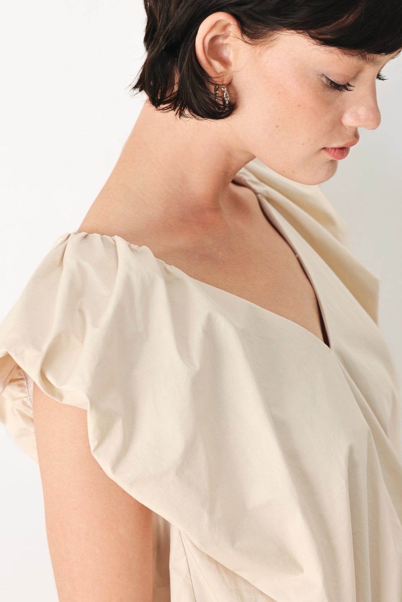 MOONLIGHT SOCIAL WOVEN TOP