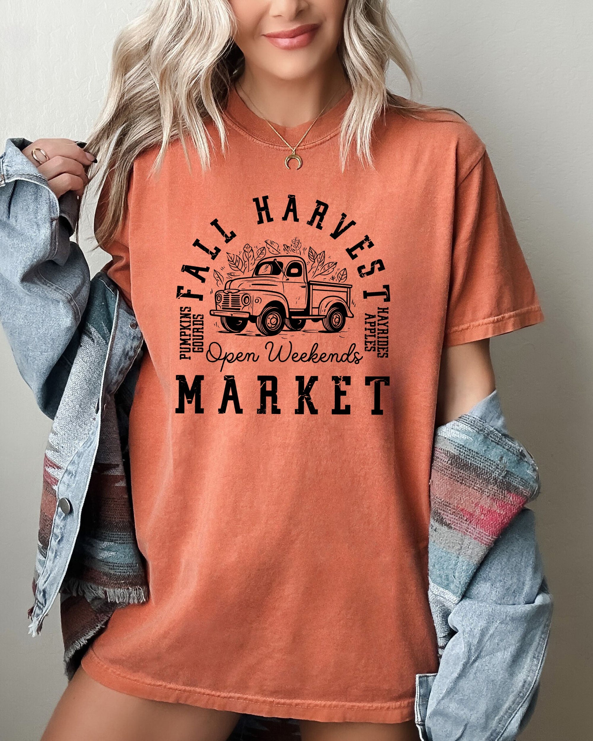 Fall Harvest Market Hayrides Pumpkins Autumn Thanksgiving Halloween Comfort Colors Tee