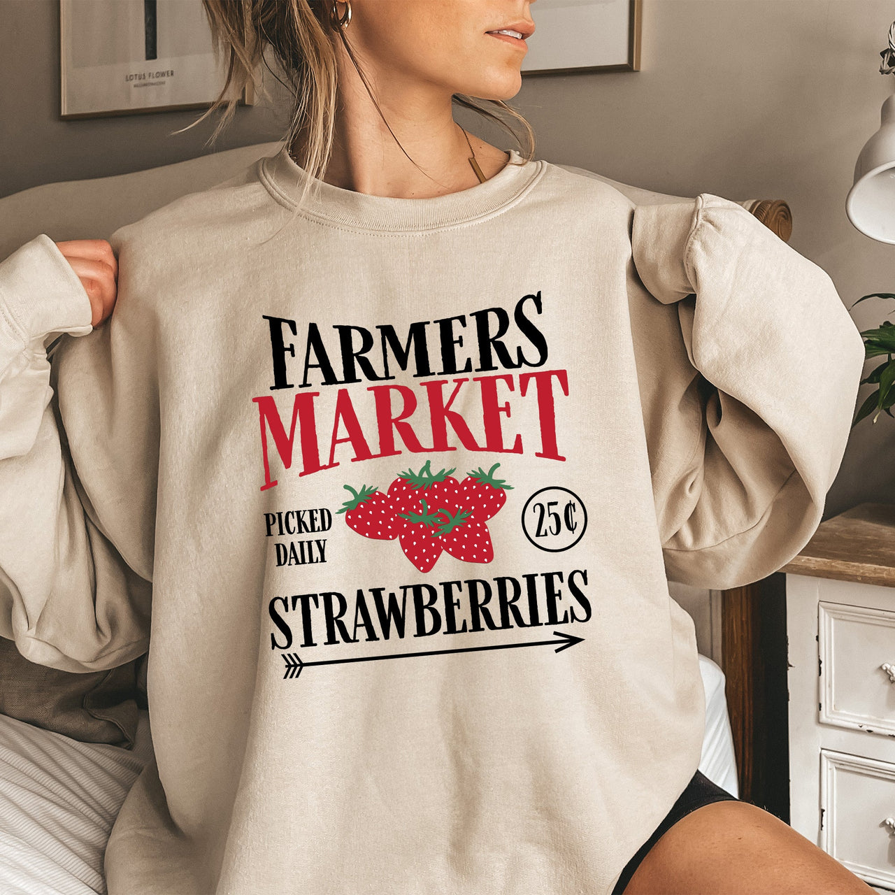 Farmers Market Fresh Strawberries Berries Farm Life Countryside Charm Sweatshirt