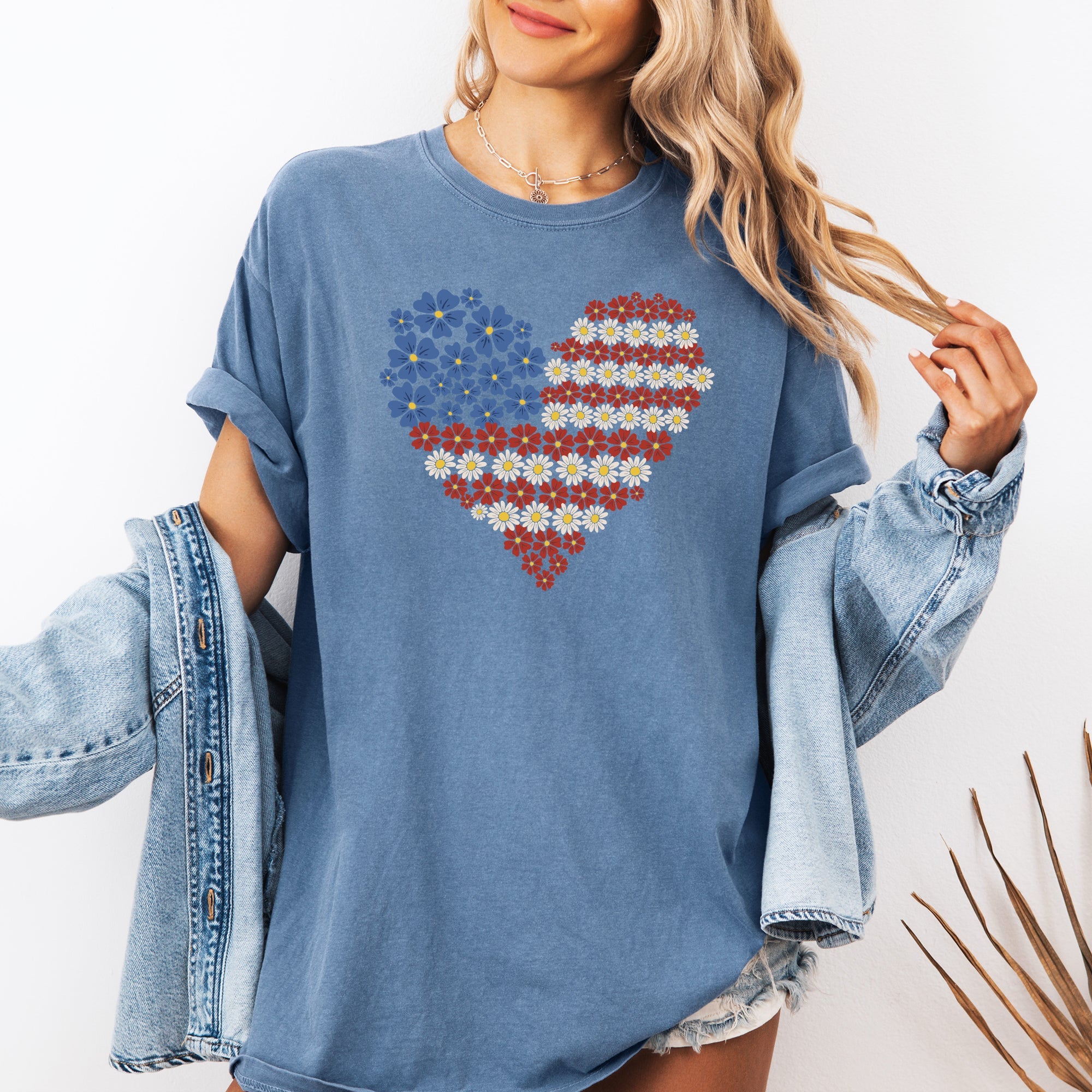 Floral Heart Patriotic Red White Blue USA America 4th Of July Comfort Colors Tee