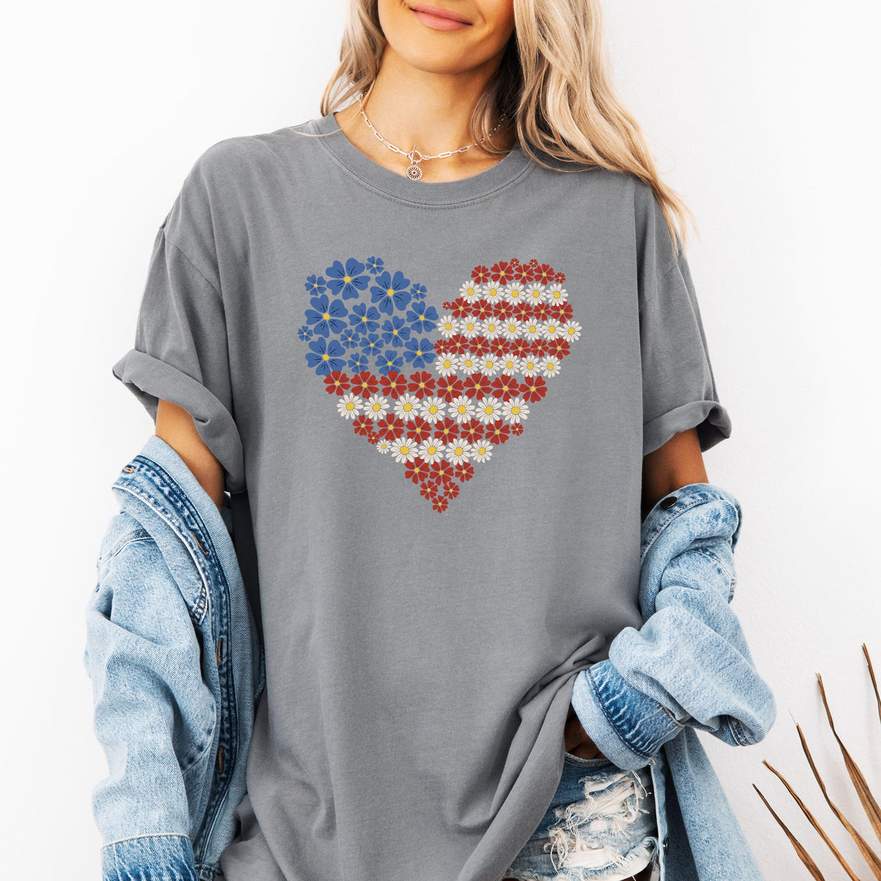 Floral Heart Patriotic Red White Blue USA America 4th Of July Comfort Colors Tee
