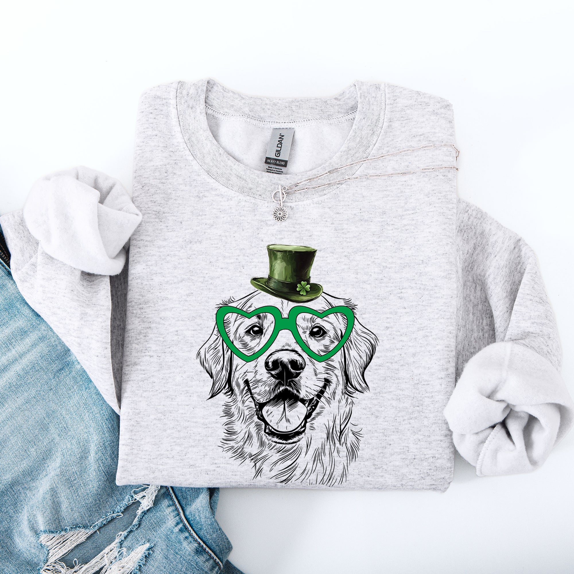 Golden Retriever Adorable Dog St Patrick's Day Lucky Irish Celebration For Dog Lovers Sweatshirt