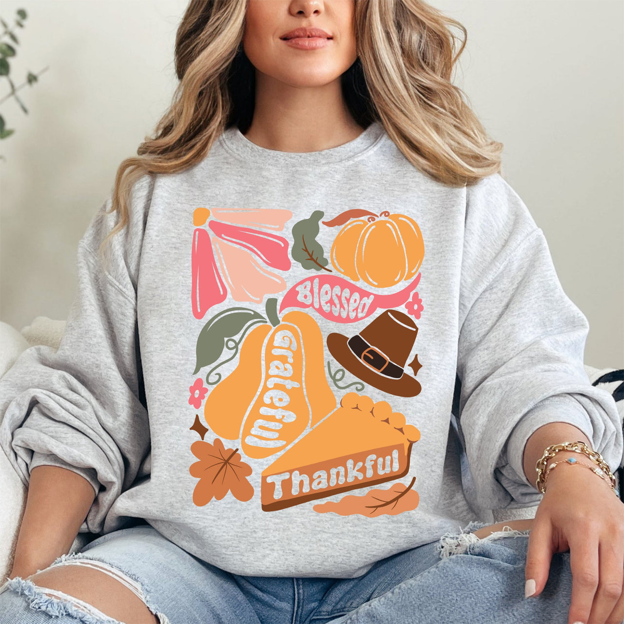 Grateful Thankful Blessed Autumn Thanksgiving Flowers Pumpkins Pilgrims Sweatshirt