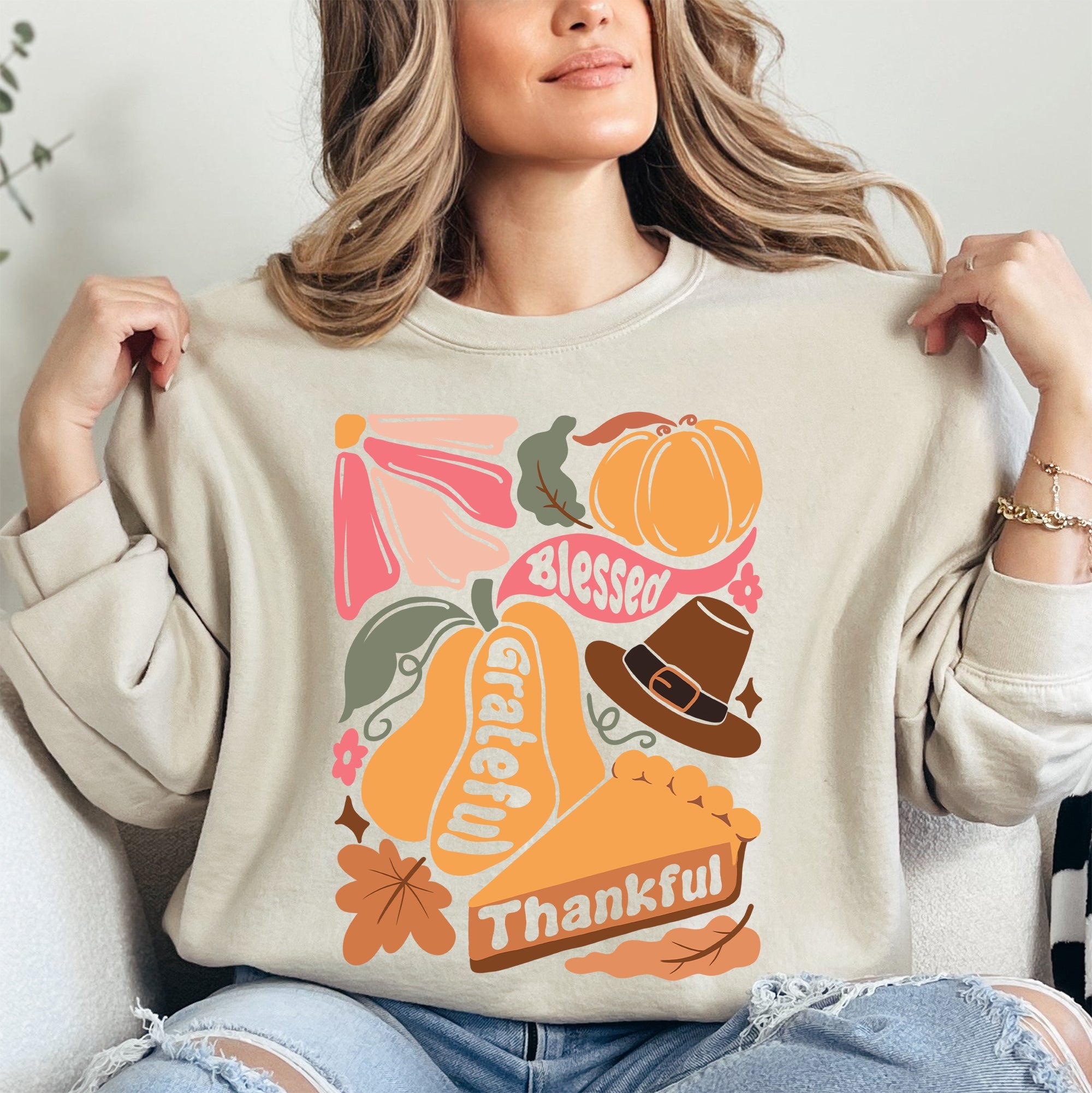 Grateful Thankful Blessed Autumn Thanksgiving Flowers Pumpkins Pilgrims Sweatshirt