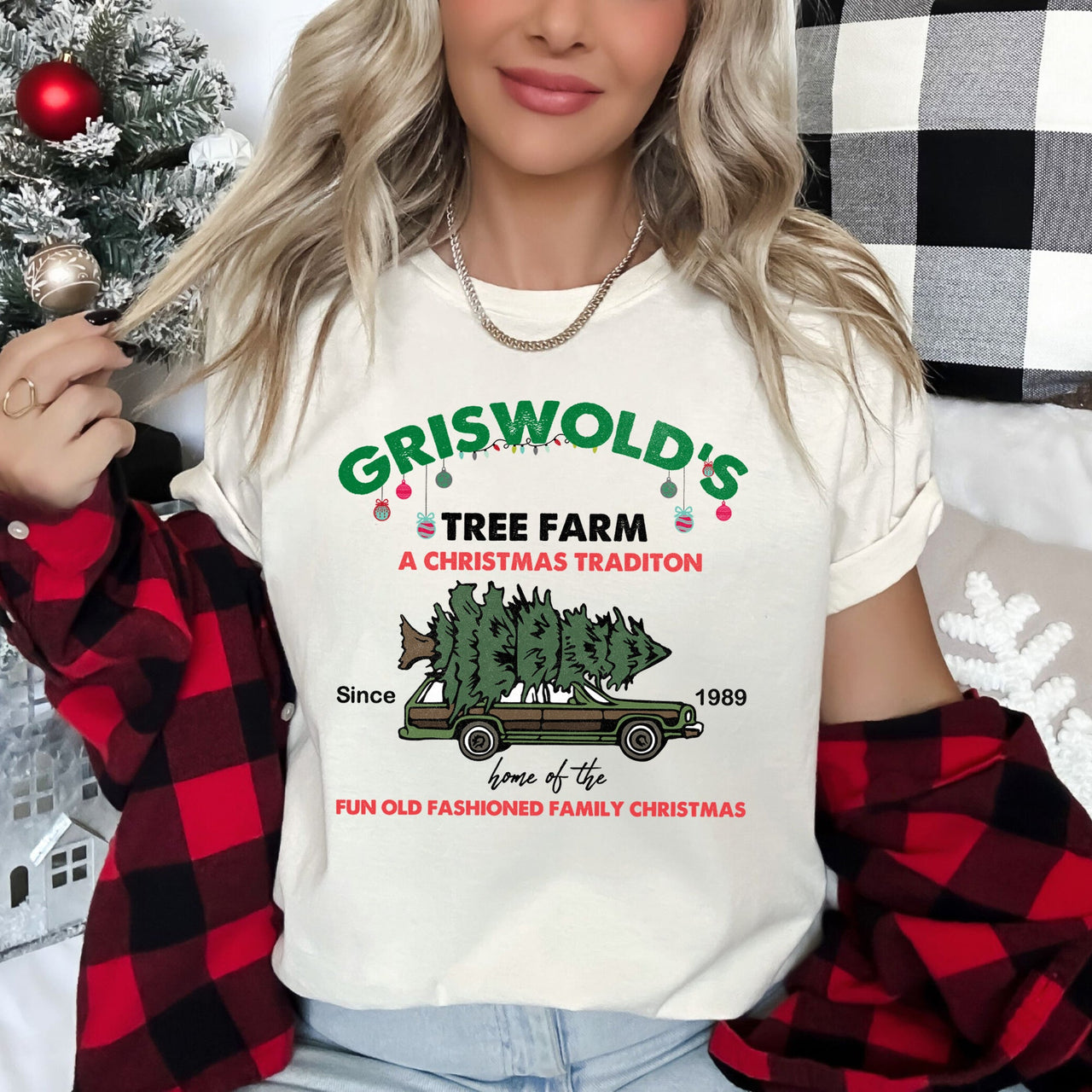 Griswold's Tree Farm Christmas Vacation Classic Retro Vintage Holiday Scene Graphic Tee