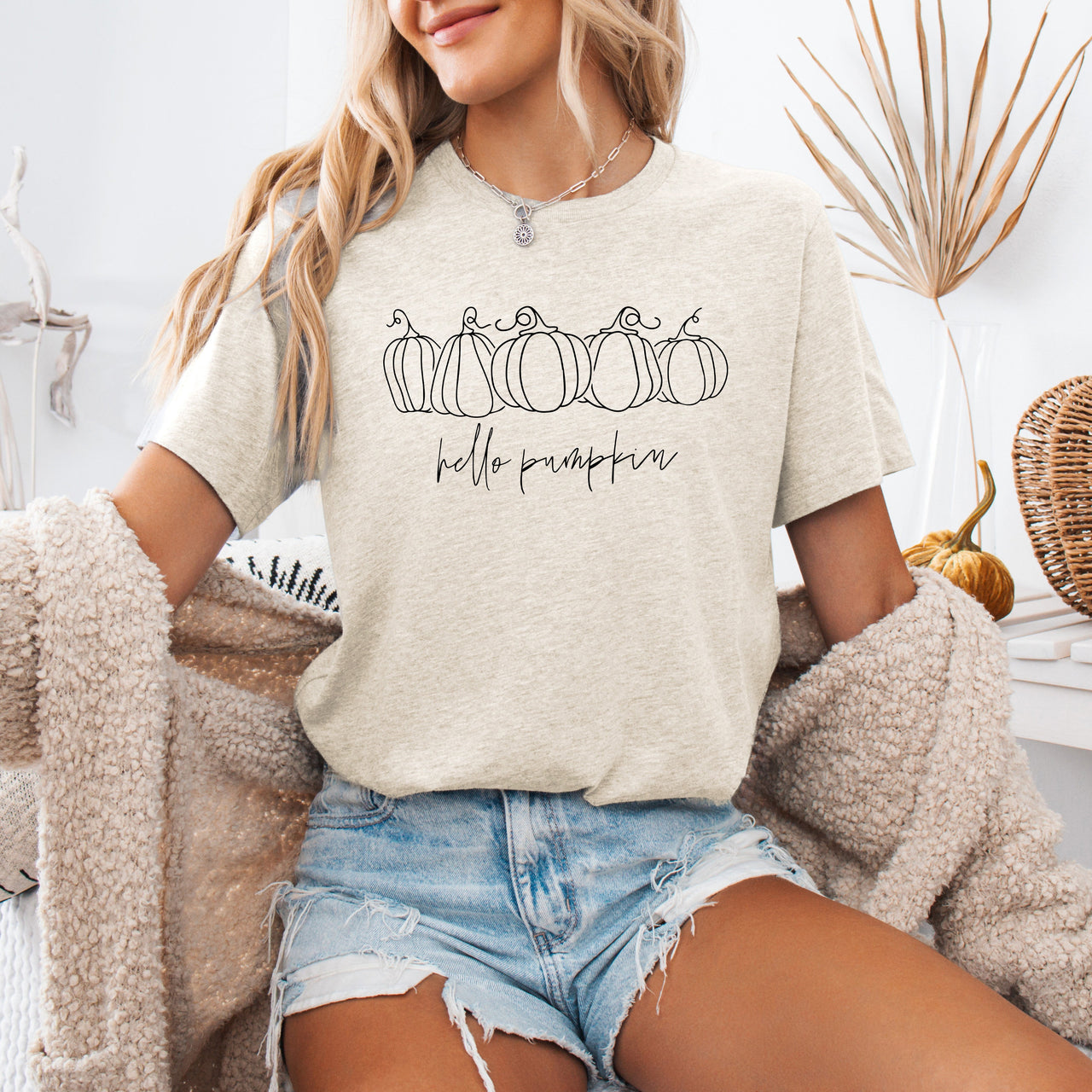 Hello Pumpkin Minimalist Thanksgiving Autumn Harvest Cozy Seasonal Print Graphic Tee