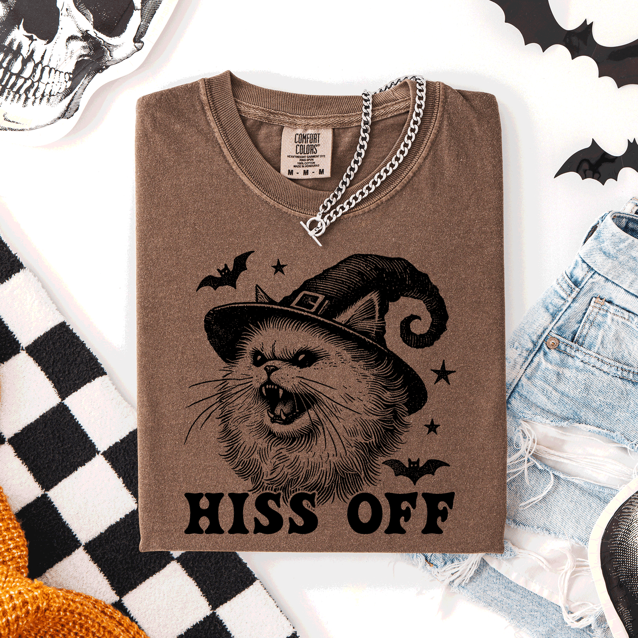 Hiss Off Cat Halloween Witch Funny For Cat Lovers And Halloween Enthusiasts Comfort Colors Tee