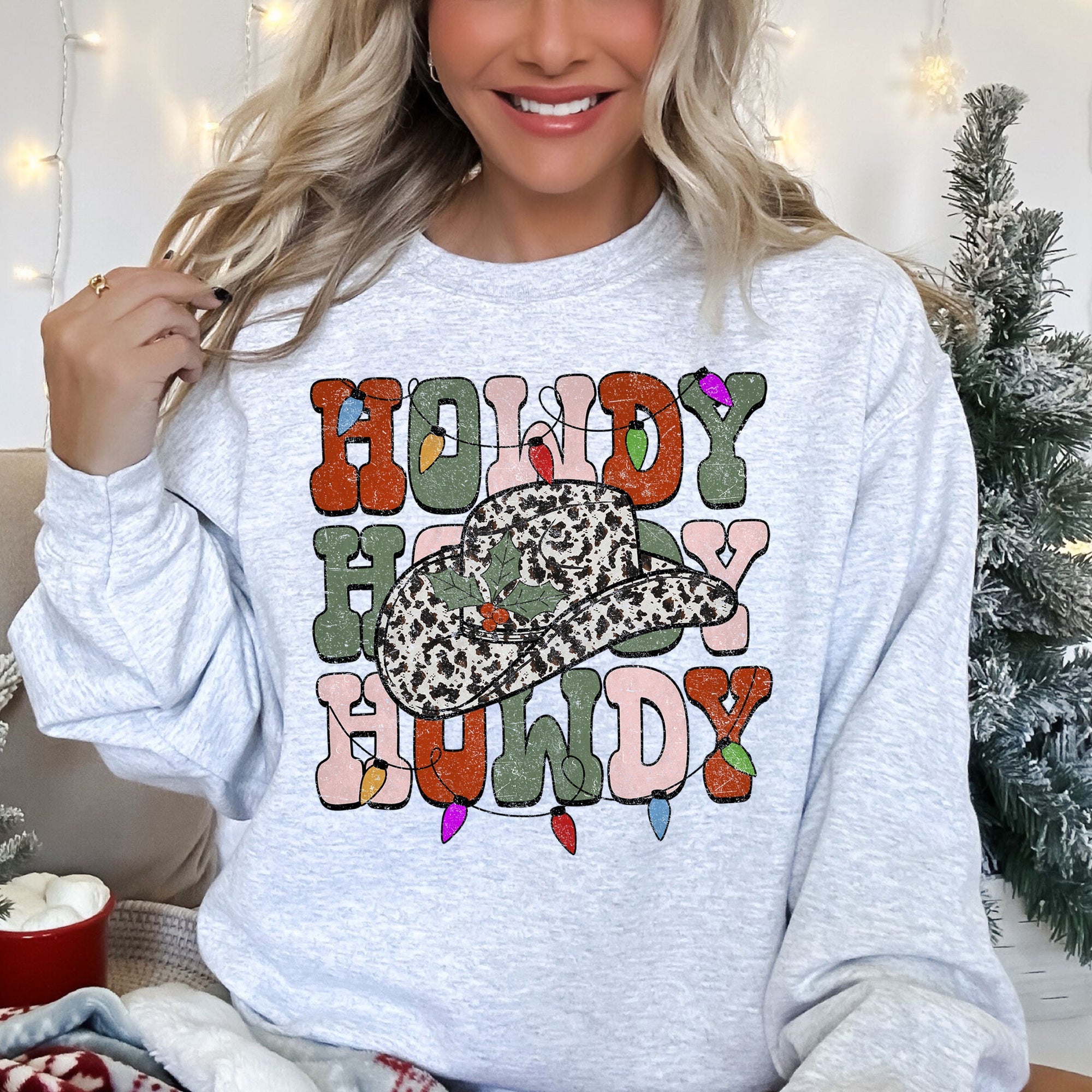 Howdy Christmas Leopard Print Cowboy Hat Retro Text Graphic Seasonal Holiday Sweatshirt