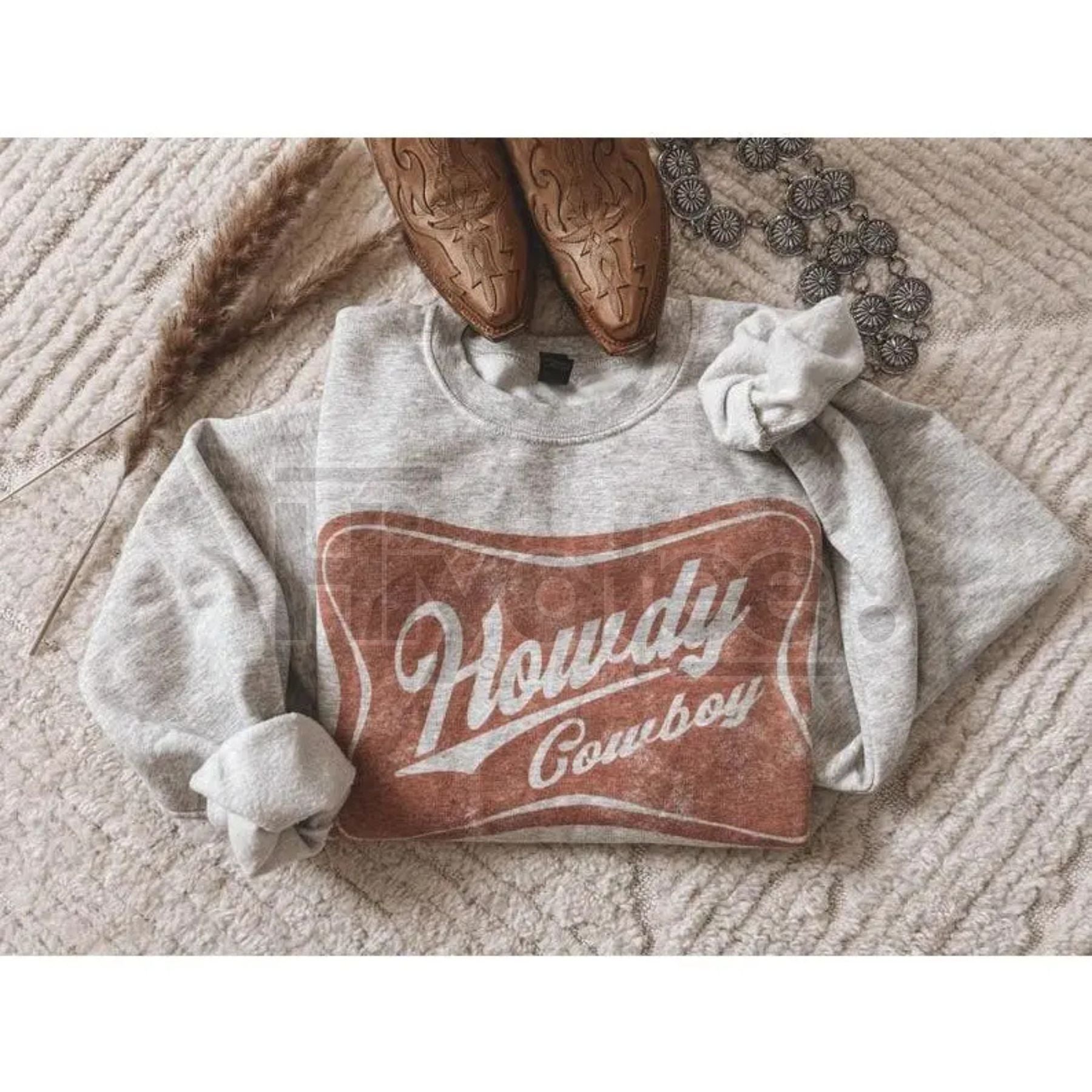 Howdy Cowboy Crewneck Sweatshirt: Howdy Western Sweatshirt, Yee Haw Sweater, Cowgirls Shirt, Country Cowboy T-Shirt, Western Clothes Gift