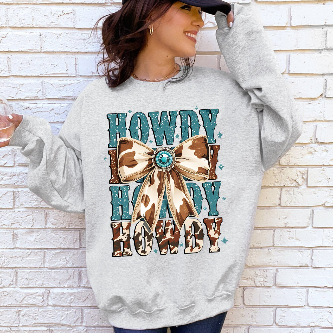 Howdy Western Cow Print Cowboy Cowgirl Country Rodeo Style Heritage Classic Western Wear Sweatshirt