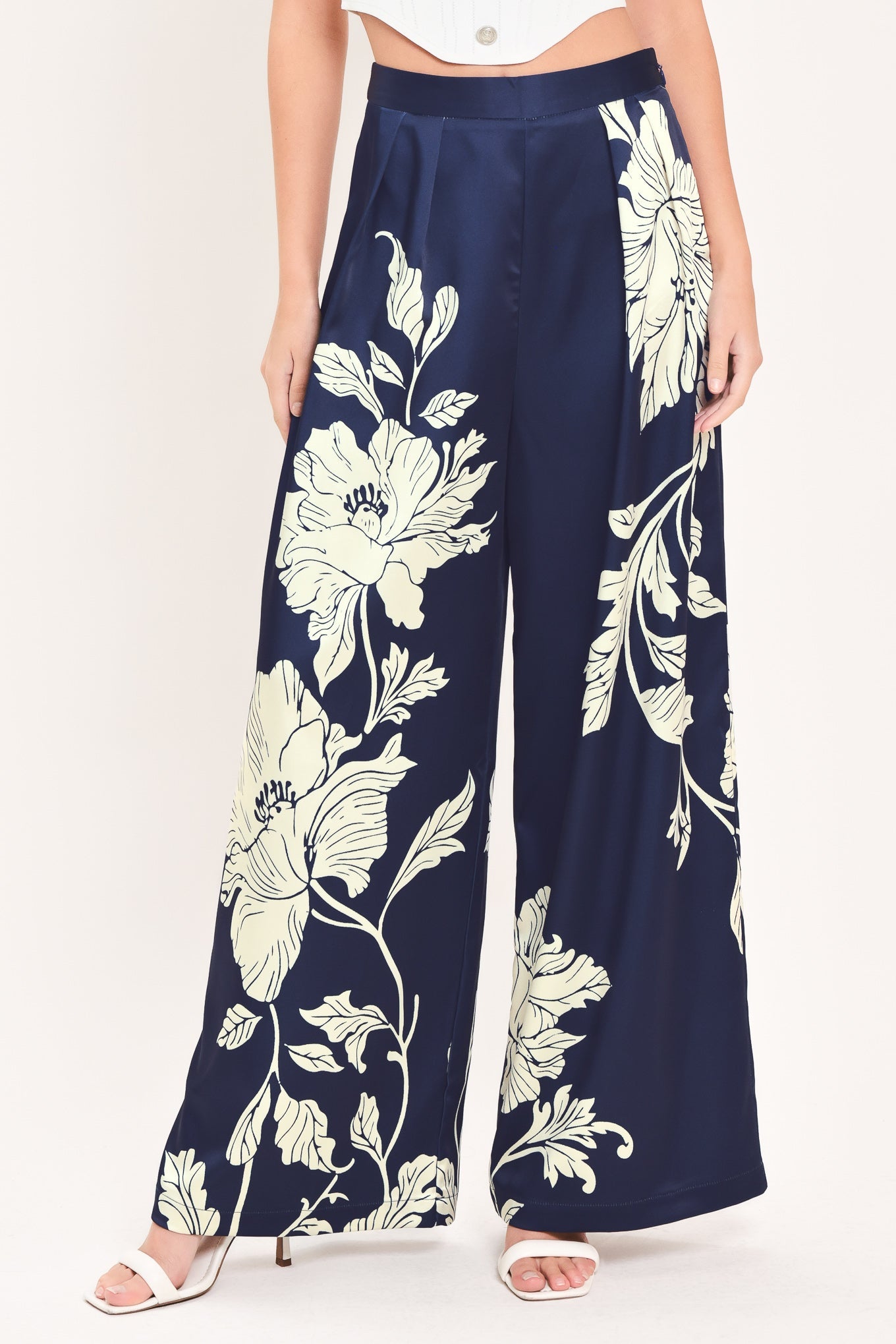 WHITE MAGNOLIA CURRENT WOVEN WIDE LEG PANTS