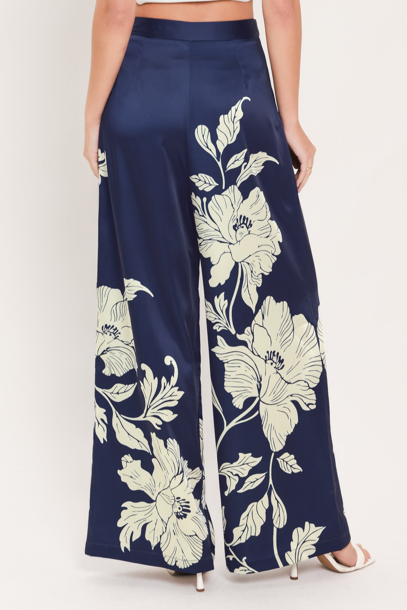 WHITE MAGNOLIA CURRENT WOVEN WIDE LEG PANTS