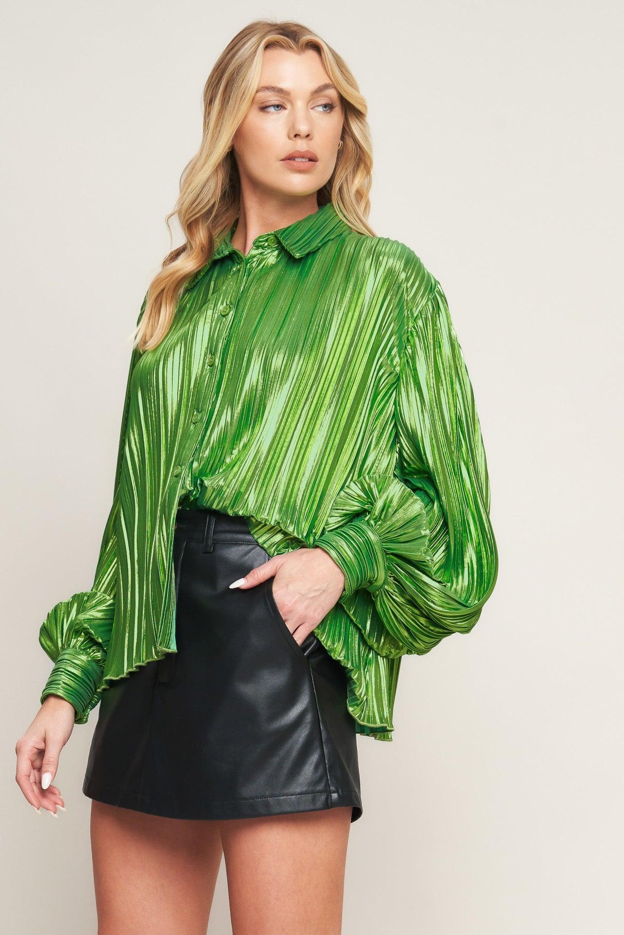 RUNWAY TREND FOILED TOP