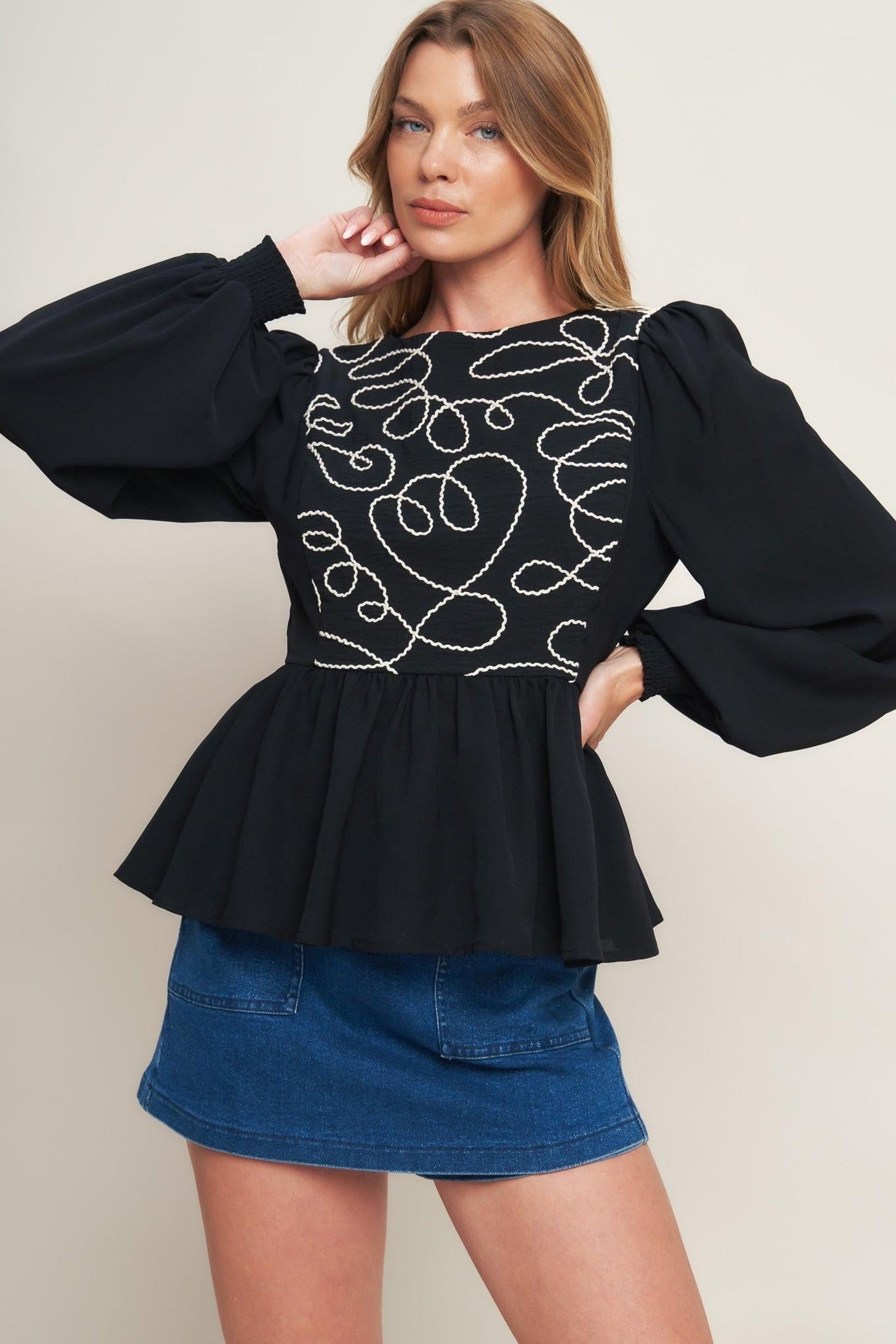 BLACK CANVAS WOVEN TOP