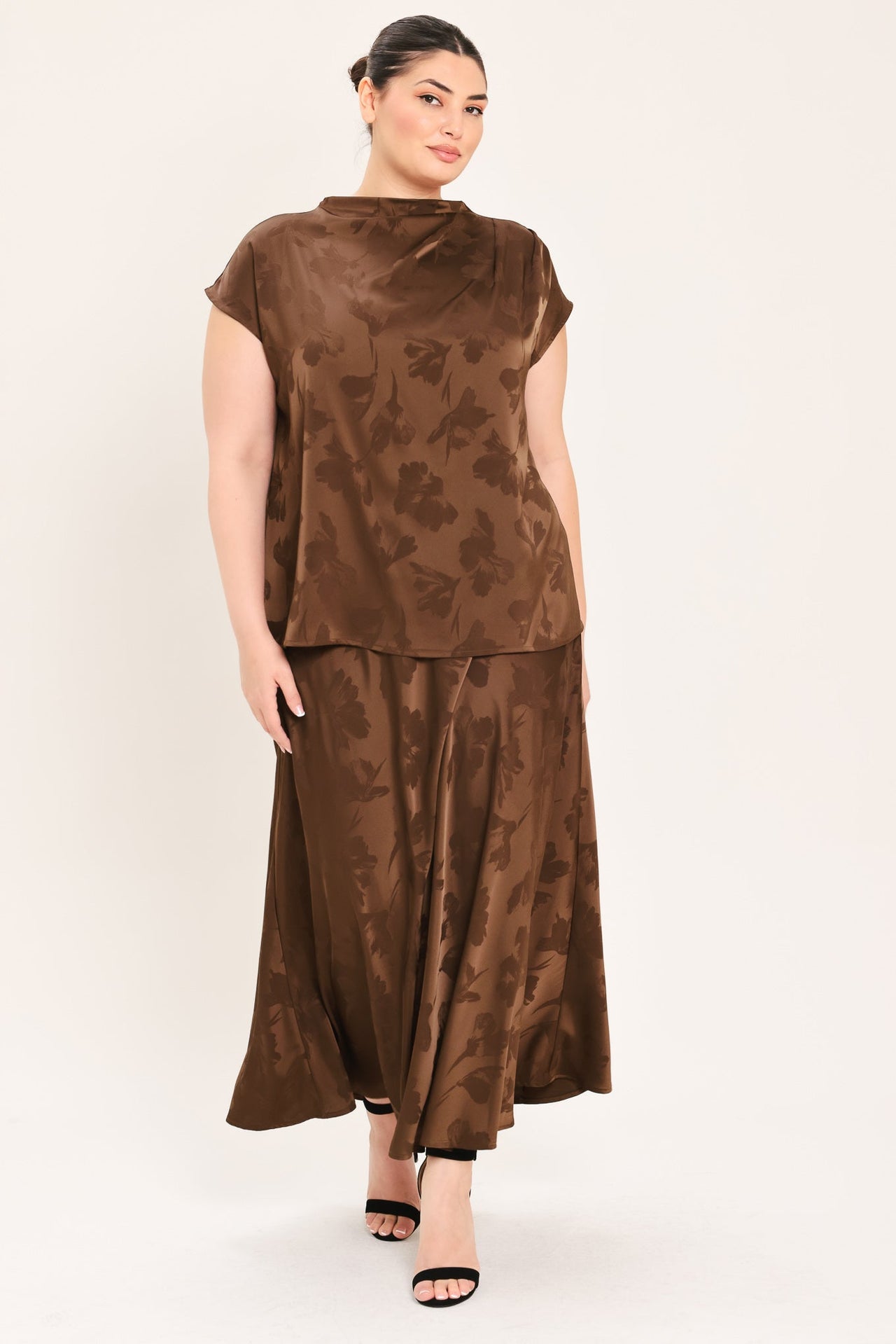 CHOCOLATE FLORAL WOVEN JACQUARD TOP