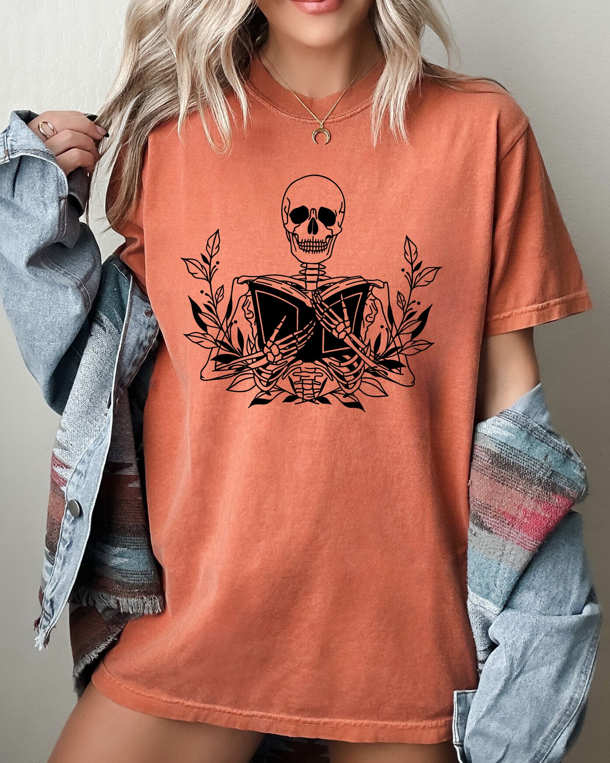 Reading Skeleton Witch Aesthetic Funny Meme Halloween Spooky Costume Comfort Colors Tee
