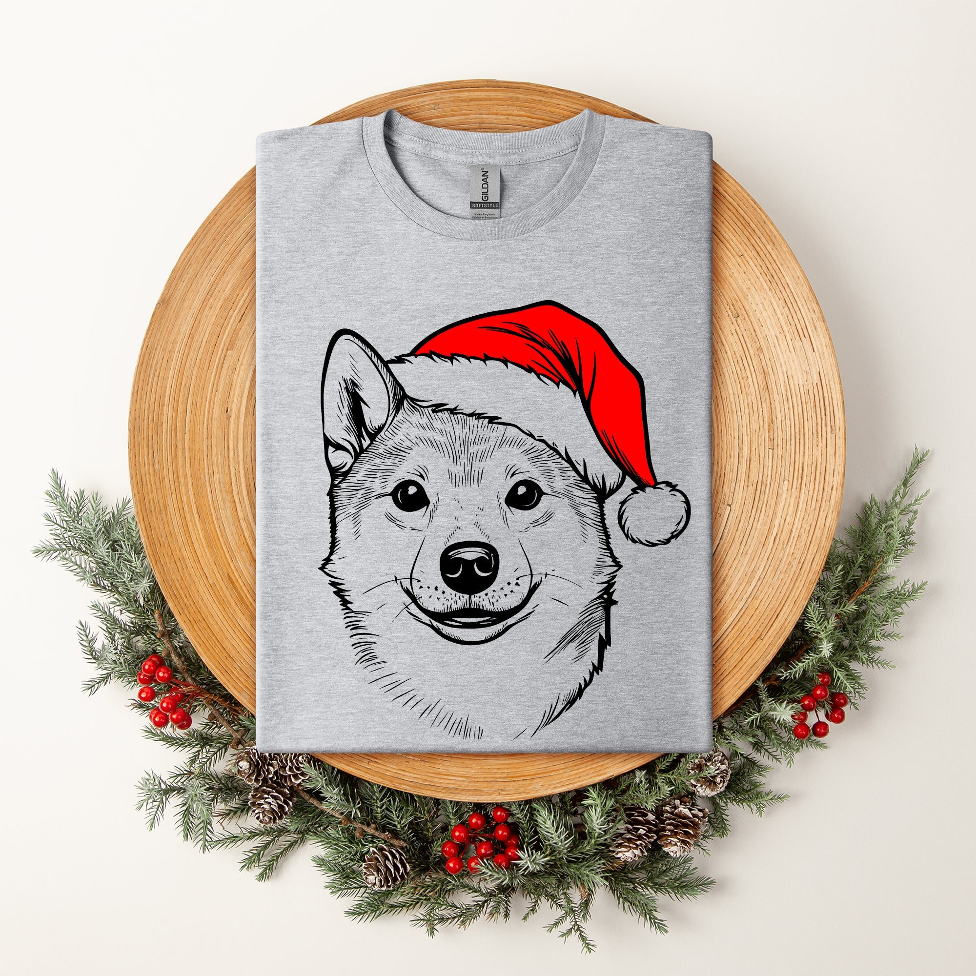 Shiba Inu Santa Claus Christmas Dog Lover Pet Portrait Festive Edition Comfort Colors Tee