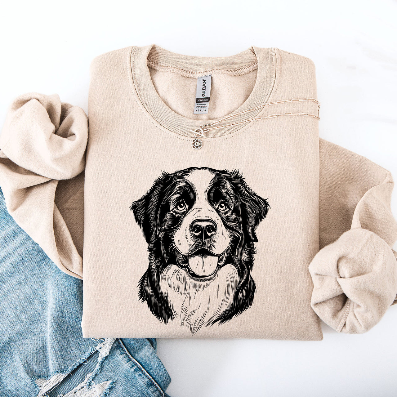 Bernese Mountain Dog Breed Portrait Artwork For Dog Lovers Celebrate Your Furry Friend Sweatshirt