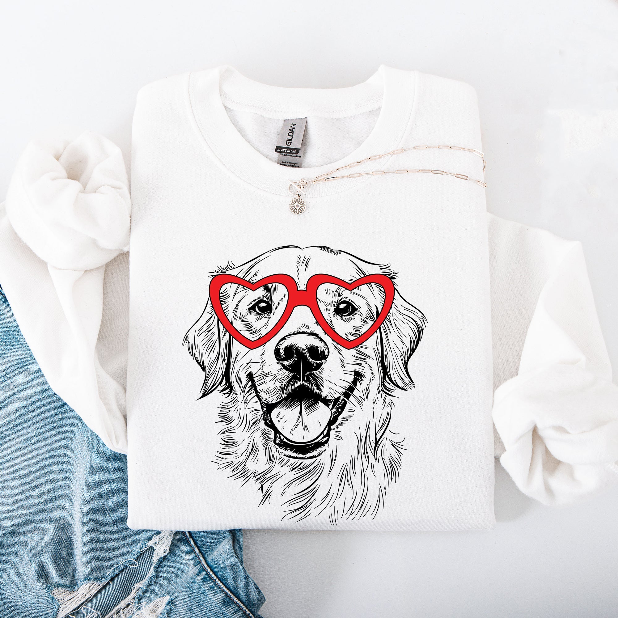 Golden Retriever Valentines Day Love For Pet Lovers And Dog Breed Enthusiasts Sweatshirt