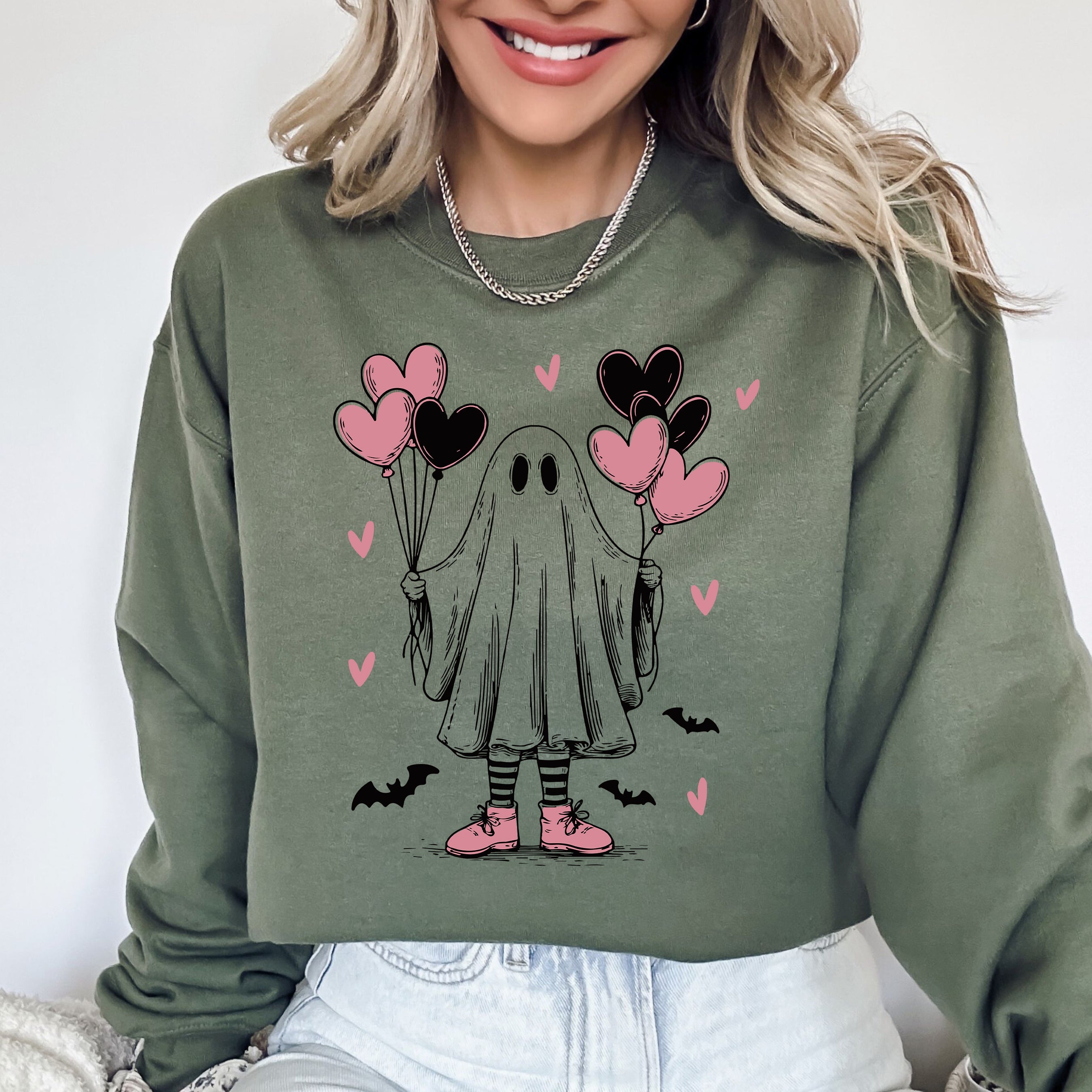 Cute Ghost Lover Hearts Valentine's Day Love Cozy Fleece Ultra Soft Graphic Sweatshirt