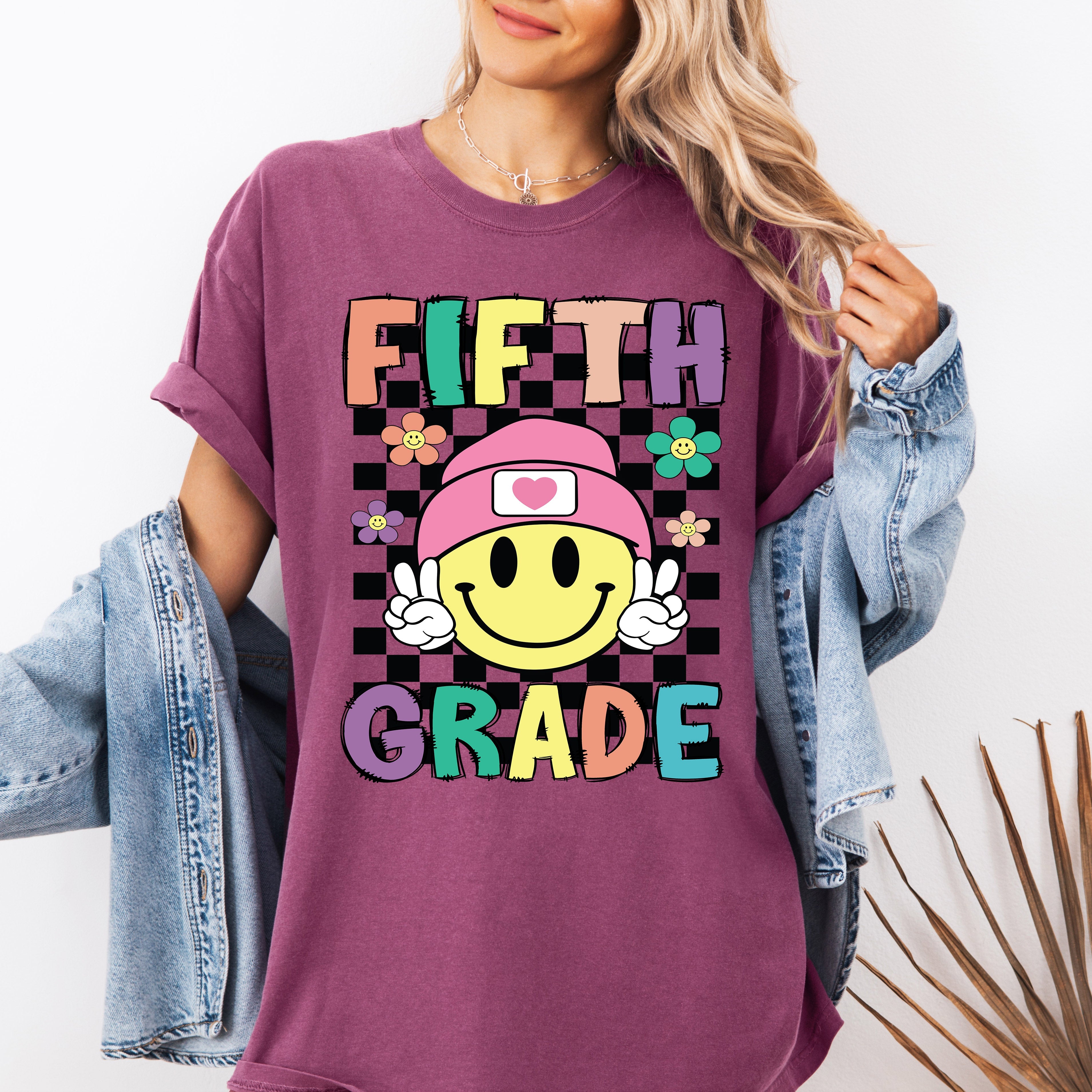 Fifth Grade Smiley Face Teacher Back To School First Day Of School Graphic Edition Comfort Colors Tee