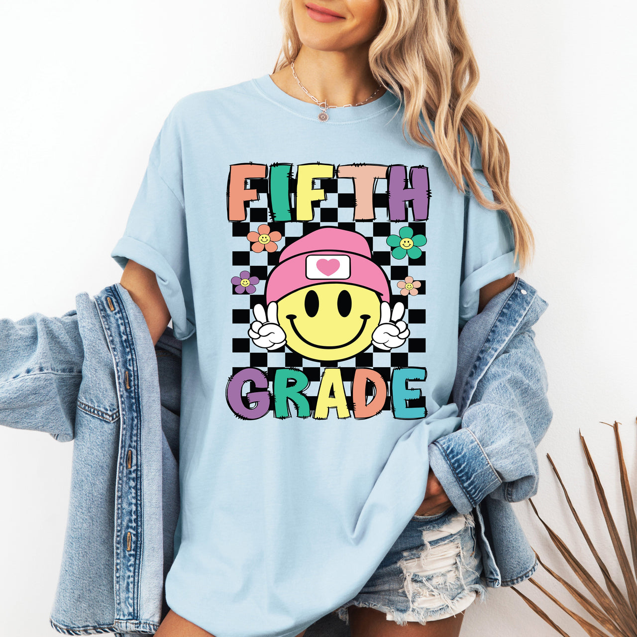 Fifth Grade Smiley Face Teacher Back To School First Day Of School Graphic Edition Comfort Colors Tee
