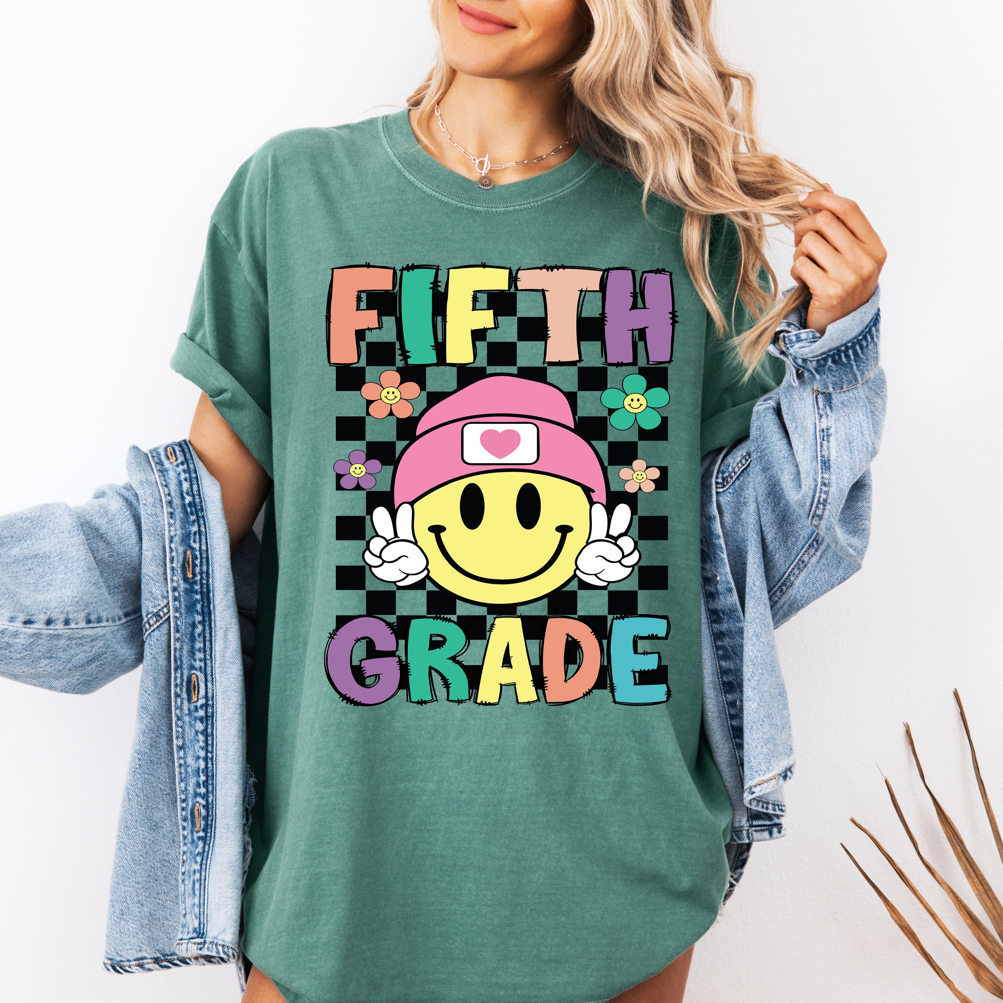 Fifth Grade Smiley Face Teacher Back To School First Day Of School Graphic Edition Comfort Colors Tee