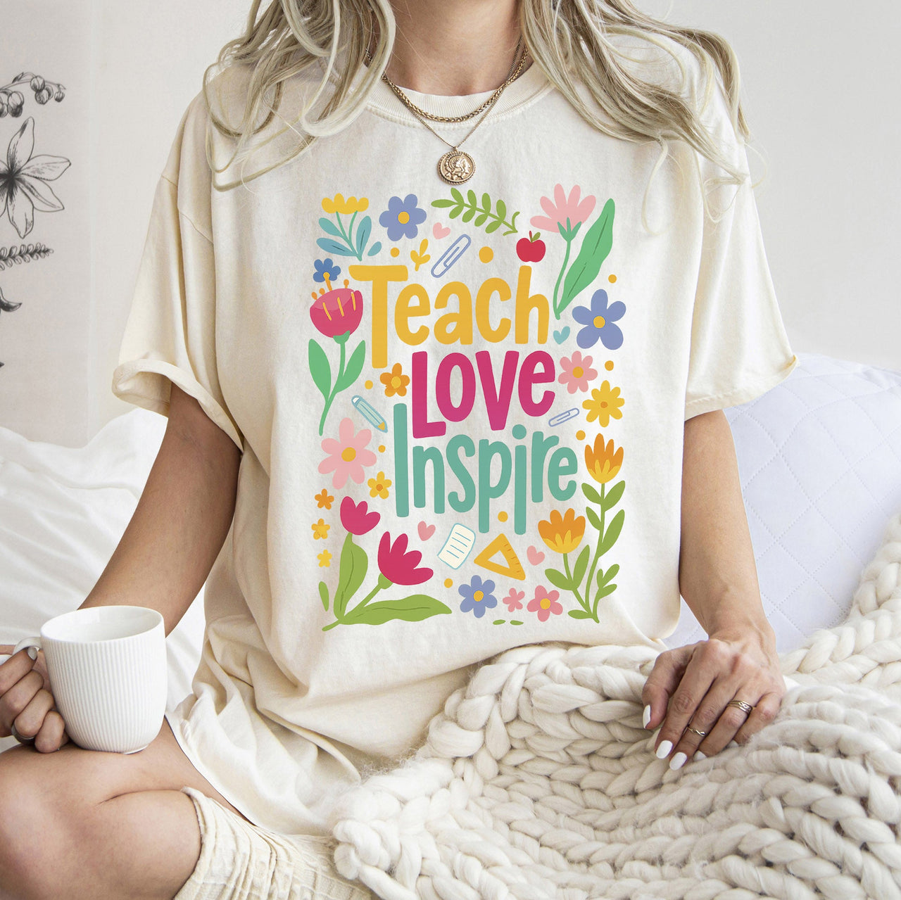 Teach Love Inspire Floral Boho Retro First Day of School Teacher Appreciation Coquette Comfort Colors Tee