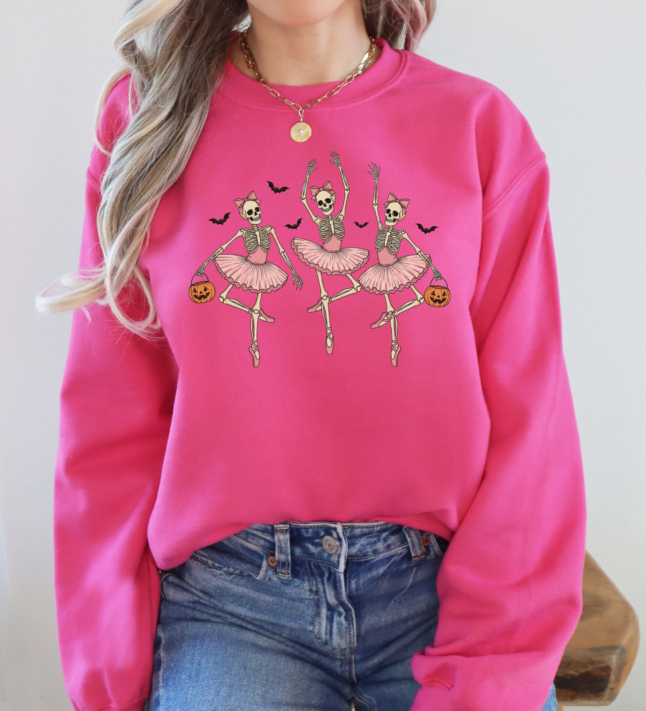 Dancing Skeleton Girls Halloween Ghost Checkered Retro Vintage Spooky Fall Graphic Sweatshirt