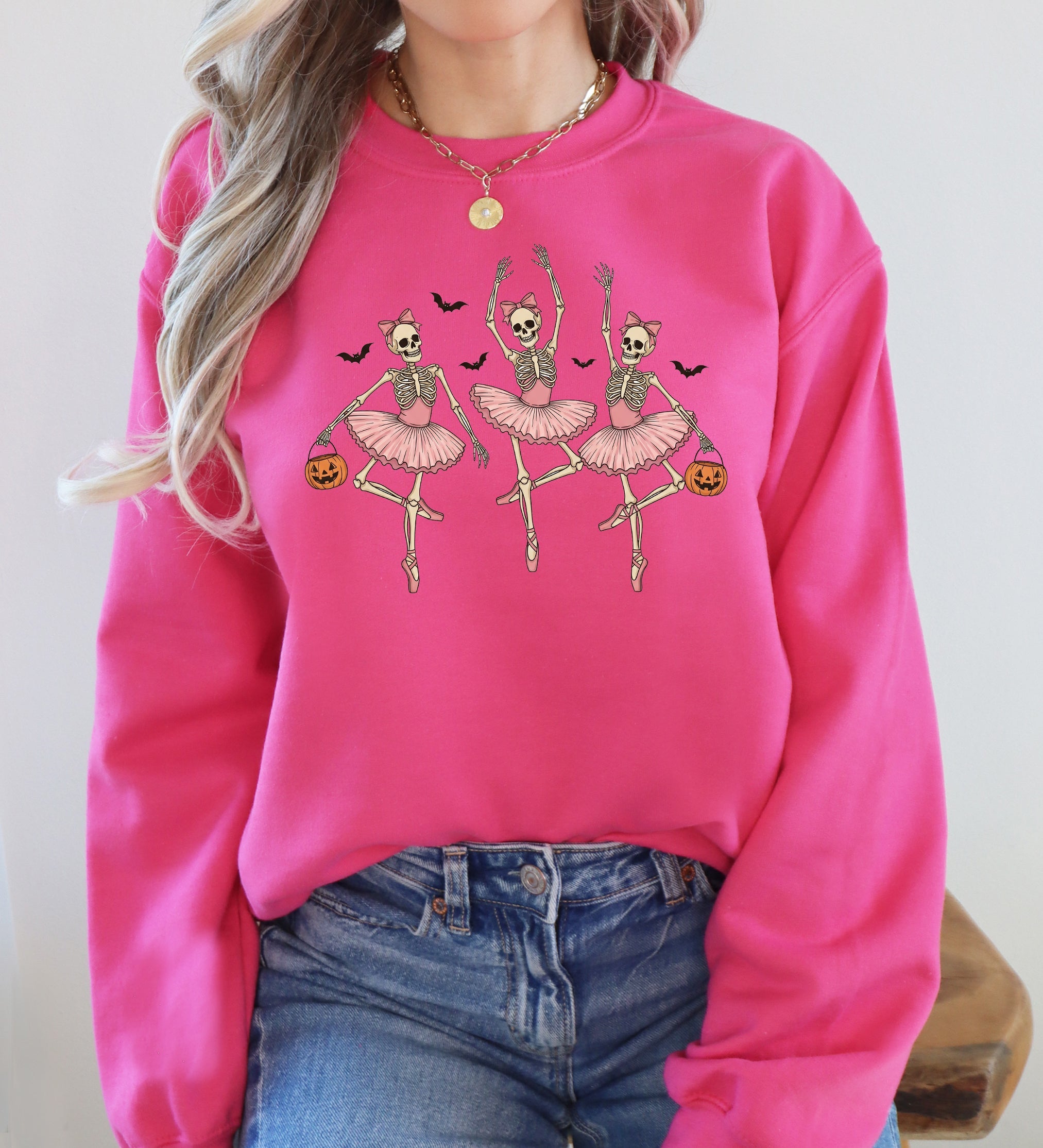 Dancing Skeleton Girls Halloween Ghost Checkered Retro Vintage Spooky Fall Graphic Sweatshirt