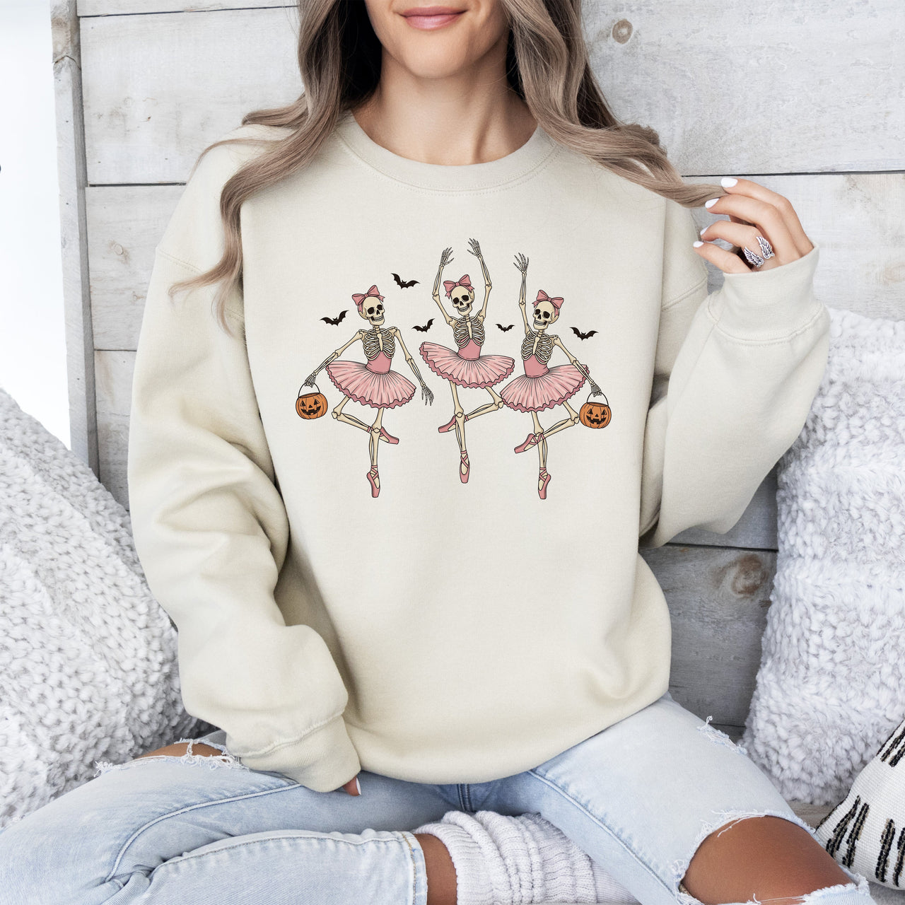 Dancing Skeleton Girls Halloween Ghost Checkered Retro Vintage Spooky Fall Graphic Sweatshirt