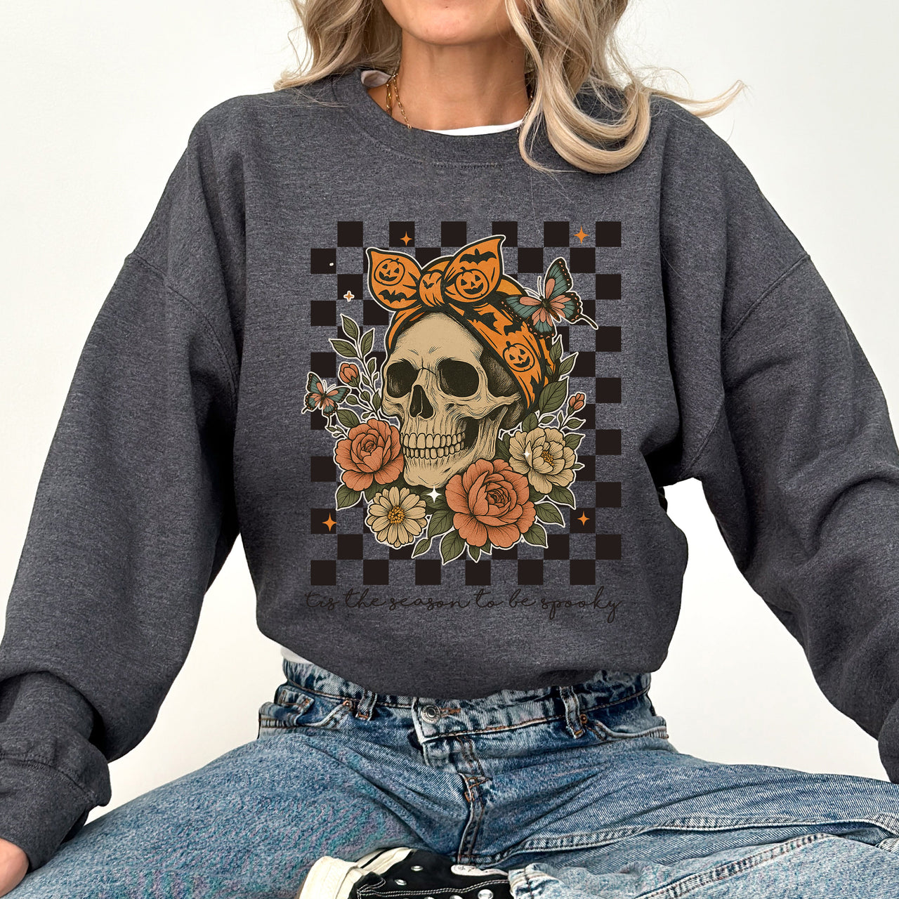 Tis The Season Skull Halloween Ghost Checkered Retro Vintage Spooky Graphic Sweatshirt