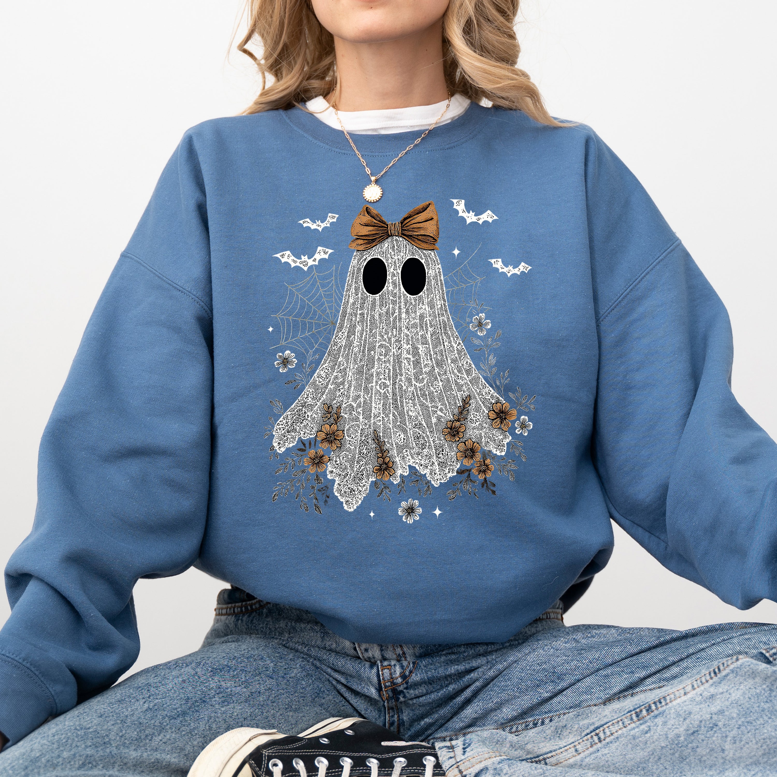 Cute Lace Ghost Bow Coquette Bats Halloween Vintage Nostalgic Cozy Retro Graphic Sweatshirt