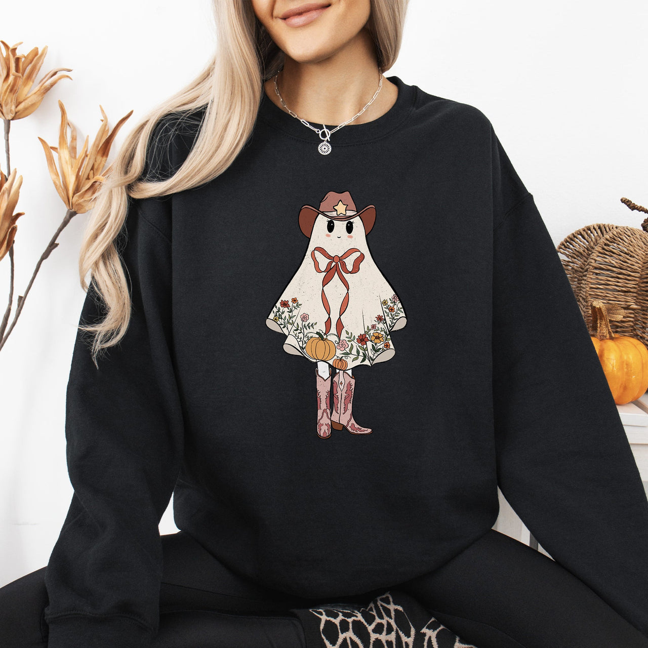 Cute Cowgirl Ghost Halloween Western Vintage Pumpkin Spooky Retro Graphic Sweatshirt