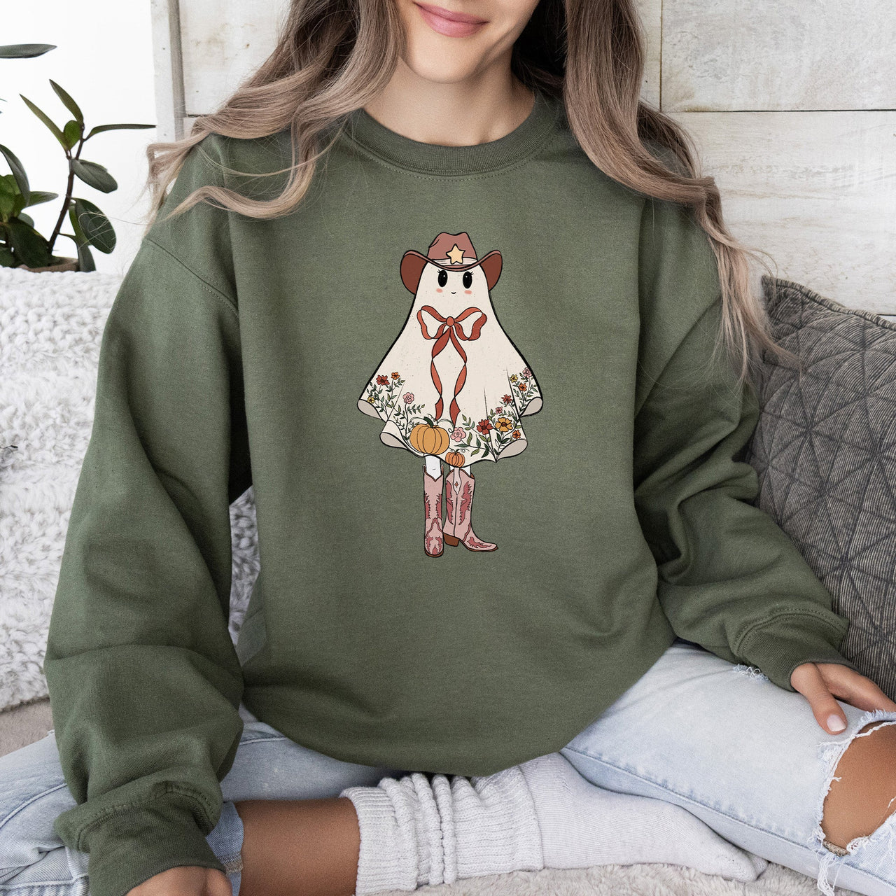 Cute Cowgirl Ghost Halloween Western Vintage Pumpkin Spooky Retro Graphic Sweatshirt
