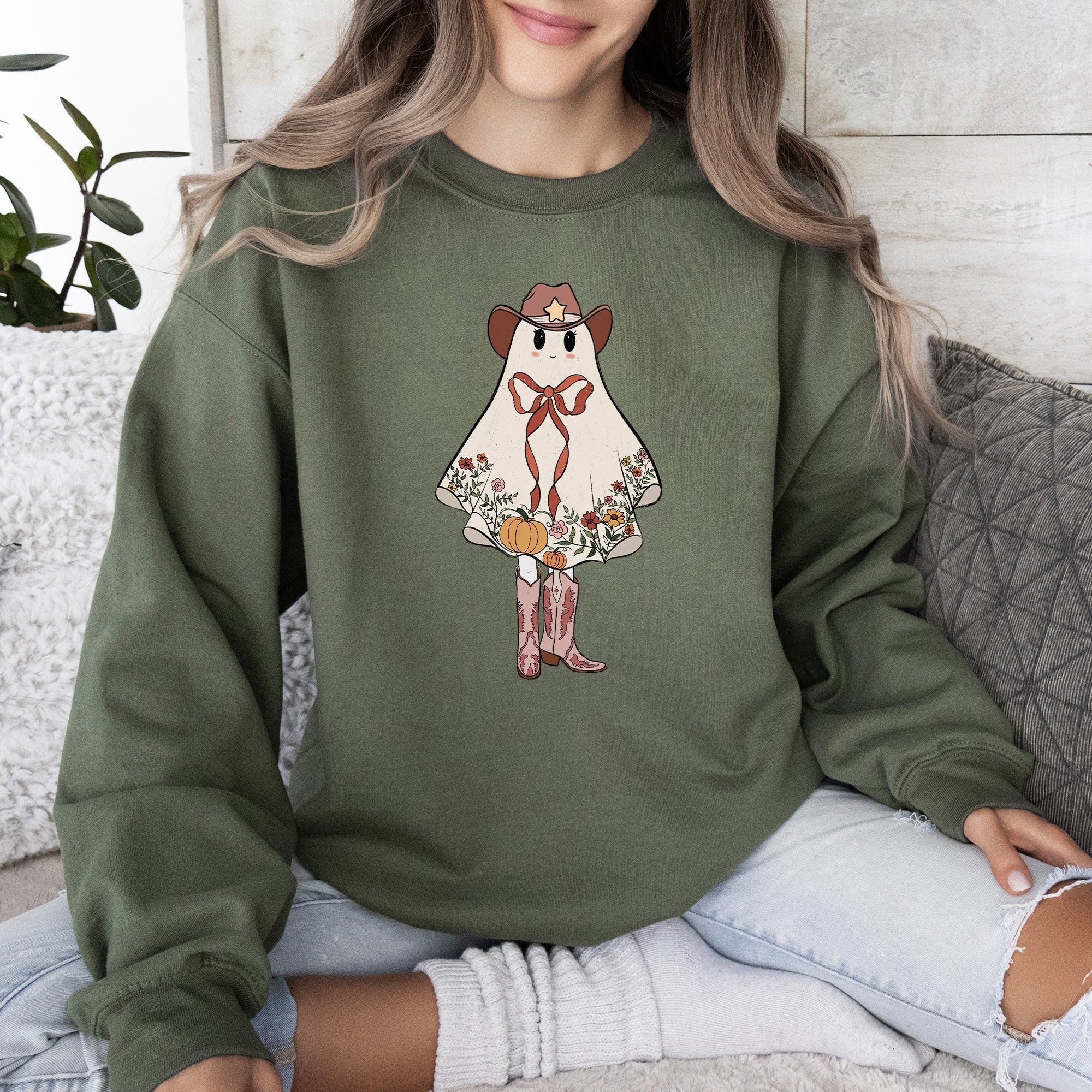 Cute Cowgirl Ghost Halloween Western Vintage Pumpkin Spooky Retro Graphic Sweatshirt