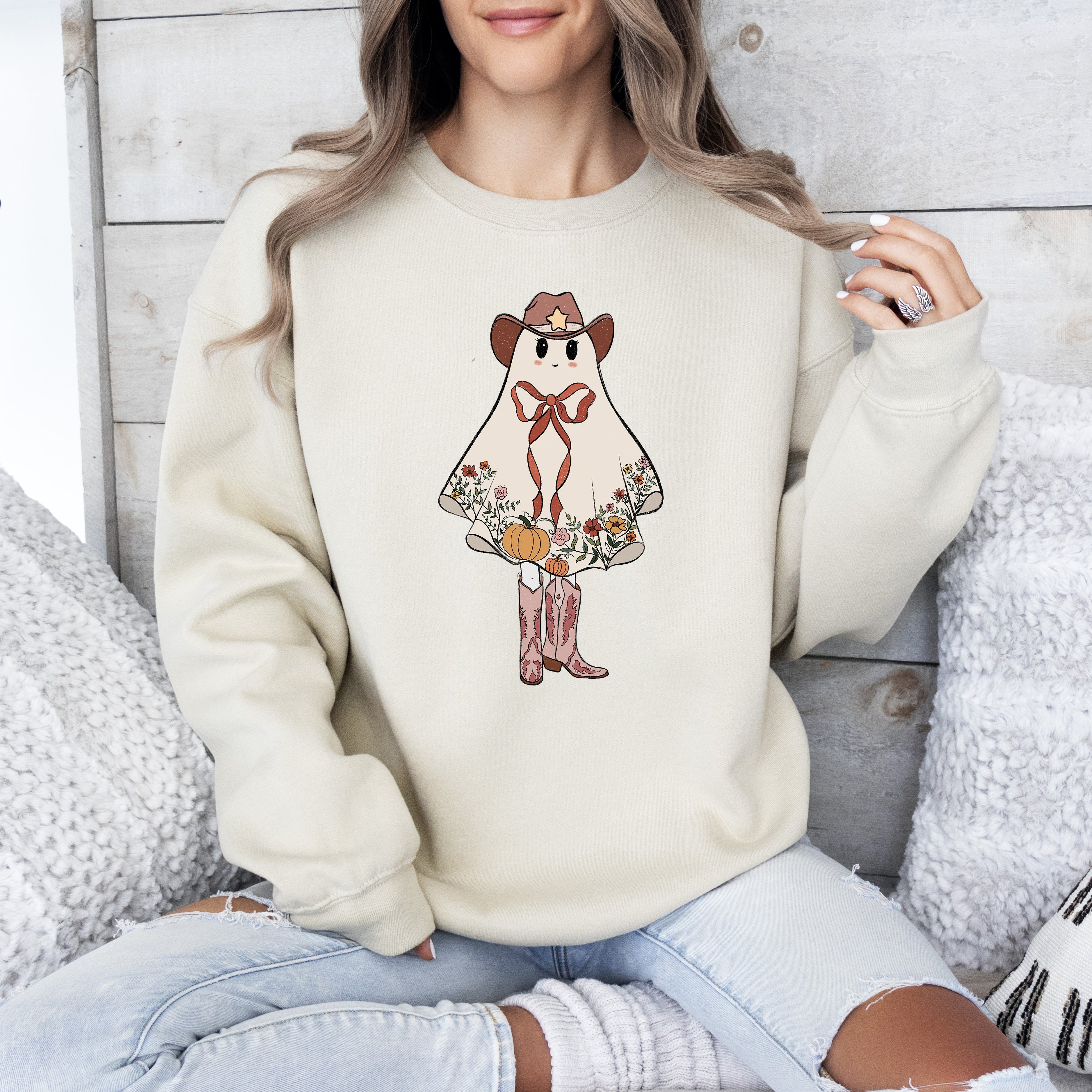 Cute Cowgirl Ghost Halloween Western Vintage Pumpkin Spooky Retro Graphic Sweatshirt