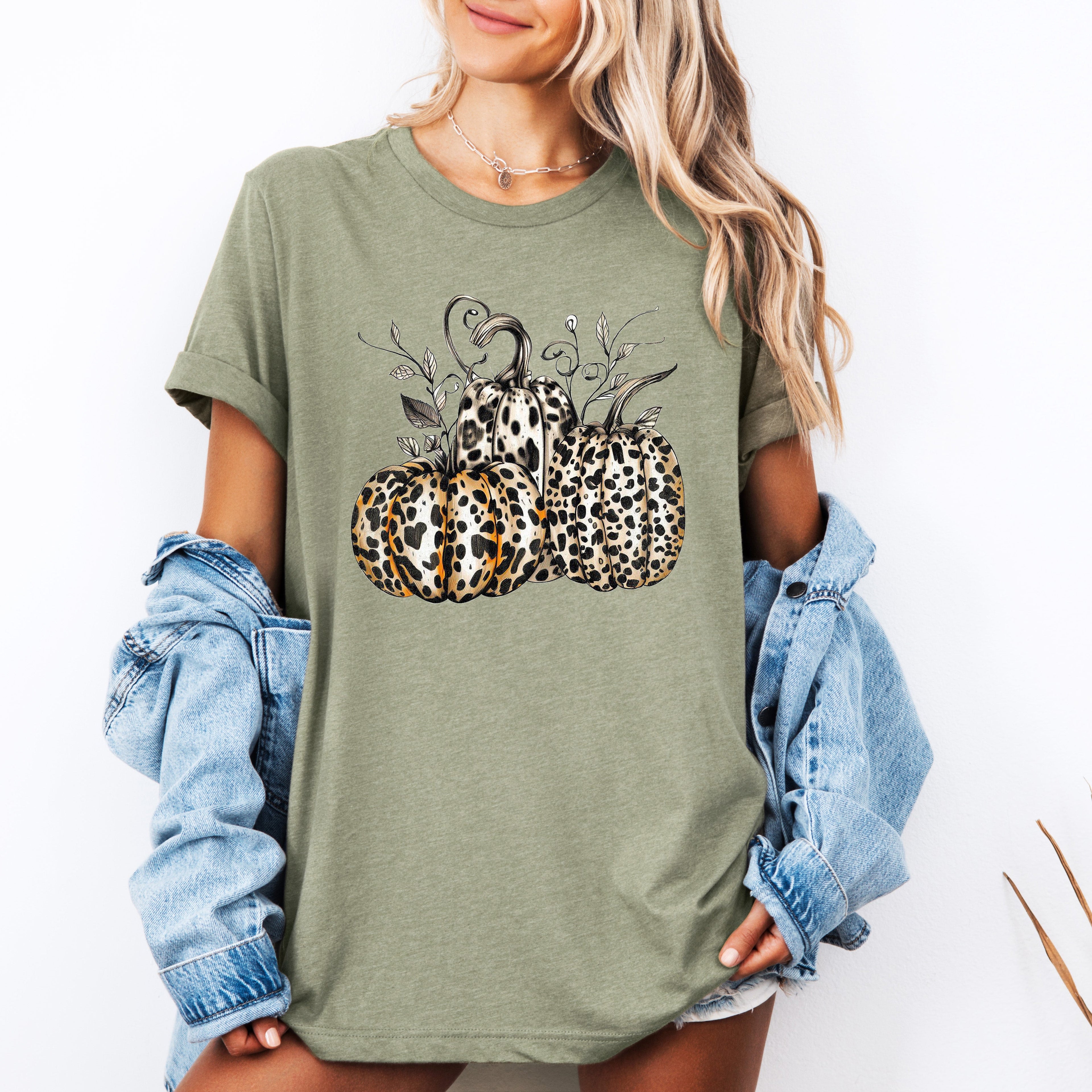 Leopard Print Pumpkins Graphic Tee For Halloween And Autumn Fashion, Cozy Fall Wardrobe Essential
