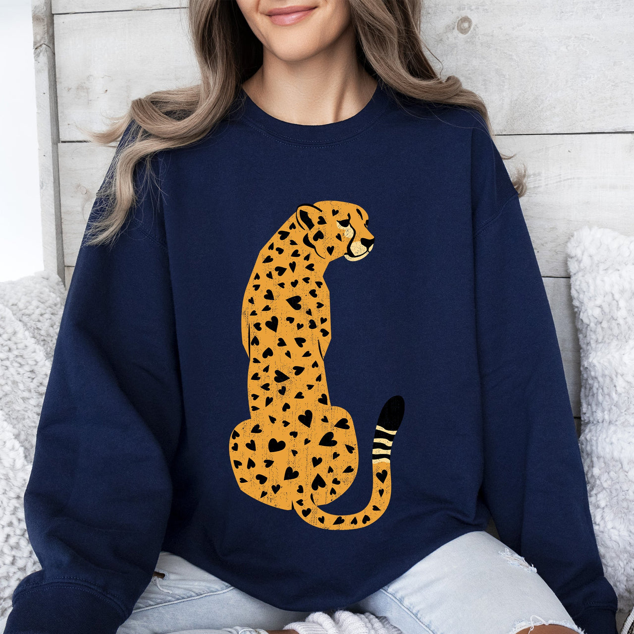 Leopard Heart Spots Valentine's Day Leopard Print Love Pattern Cozy Vintage Style Sweatshirt