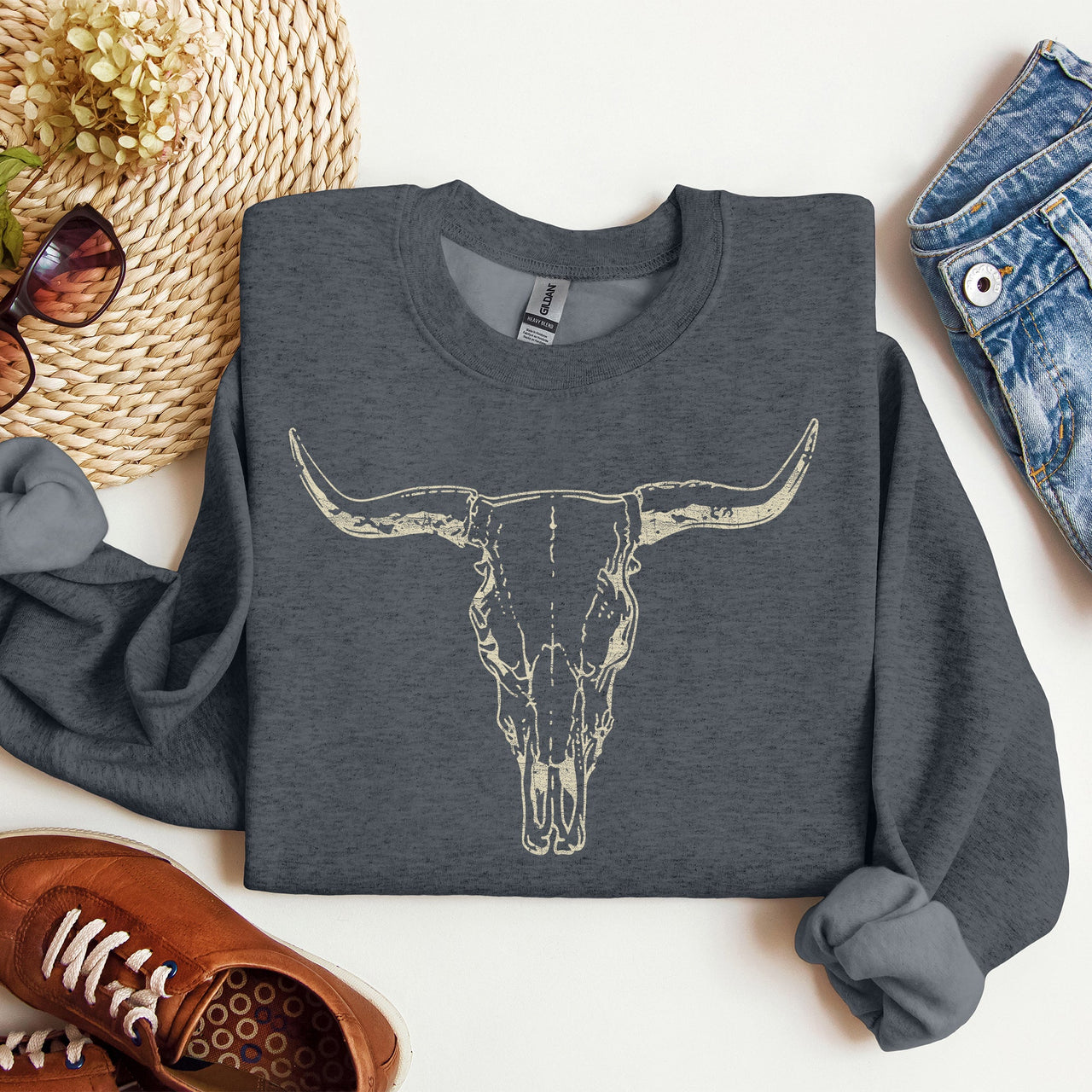 Long Horn, Cow Skull, Rodeo, Cowboy Western Heritage Rustic Vintage Inspired Sweatshirt